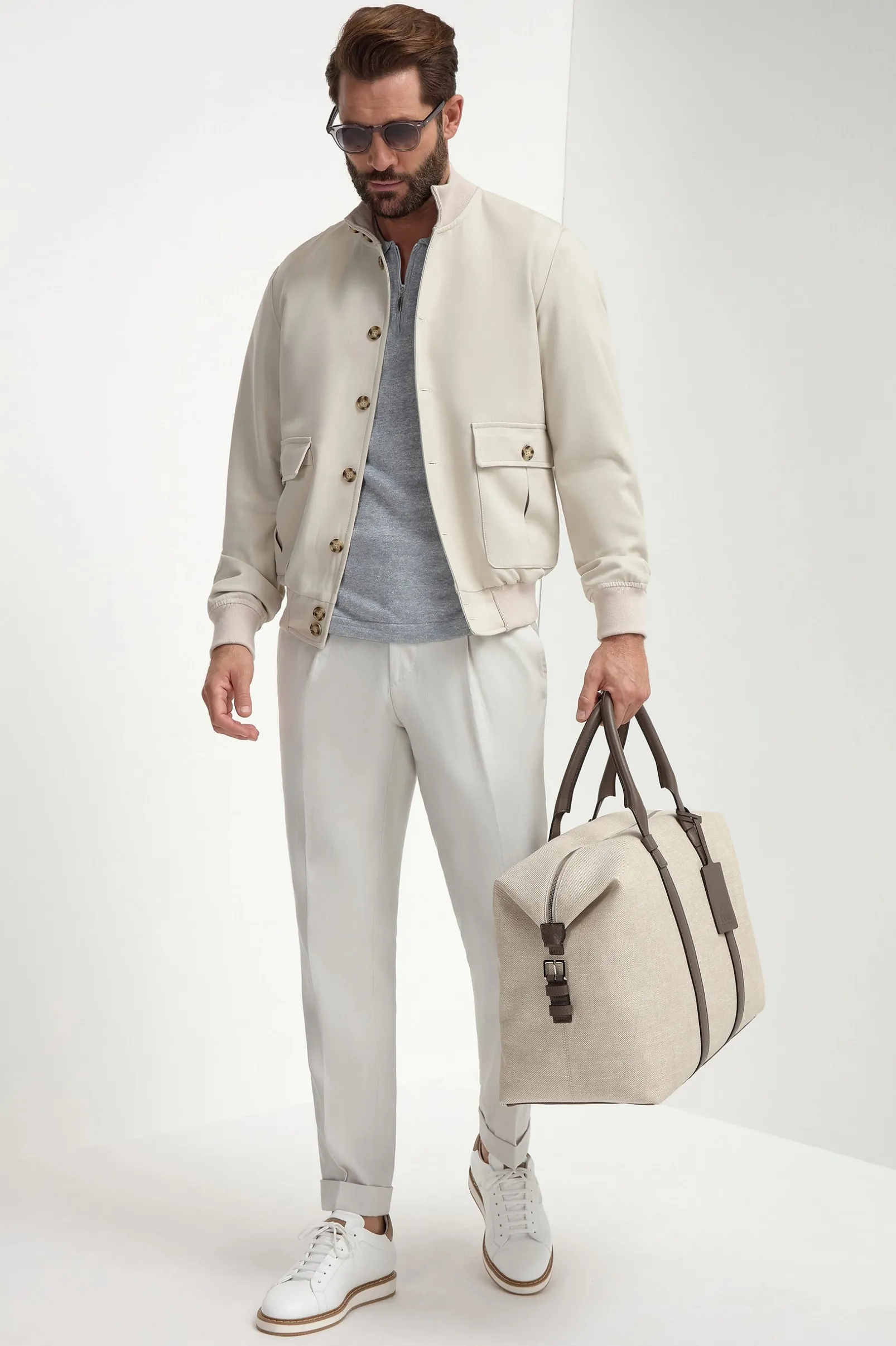 beige_cotton_and_silk_bom_1.webp Beige cotton and silk bomber - Made in Italy