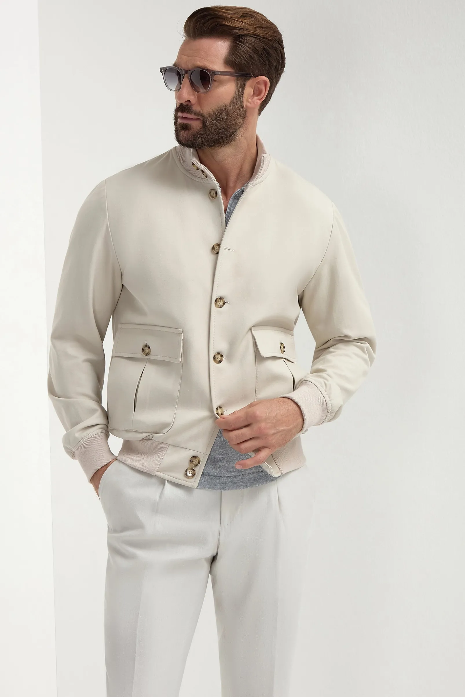 beige_cotton_and_silk_bom_2.webp Beige cotton and silk bomber - Made in Italy