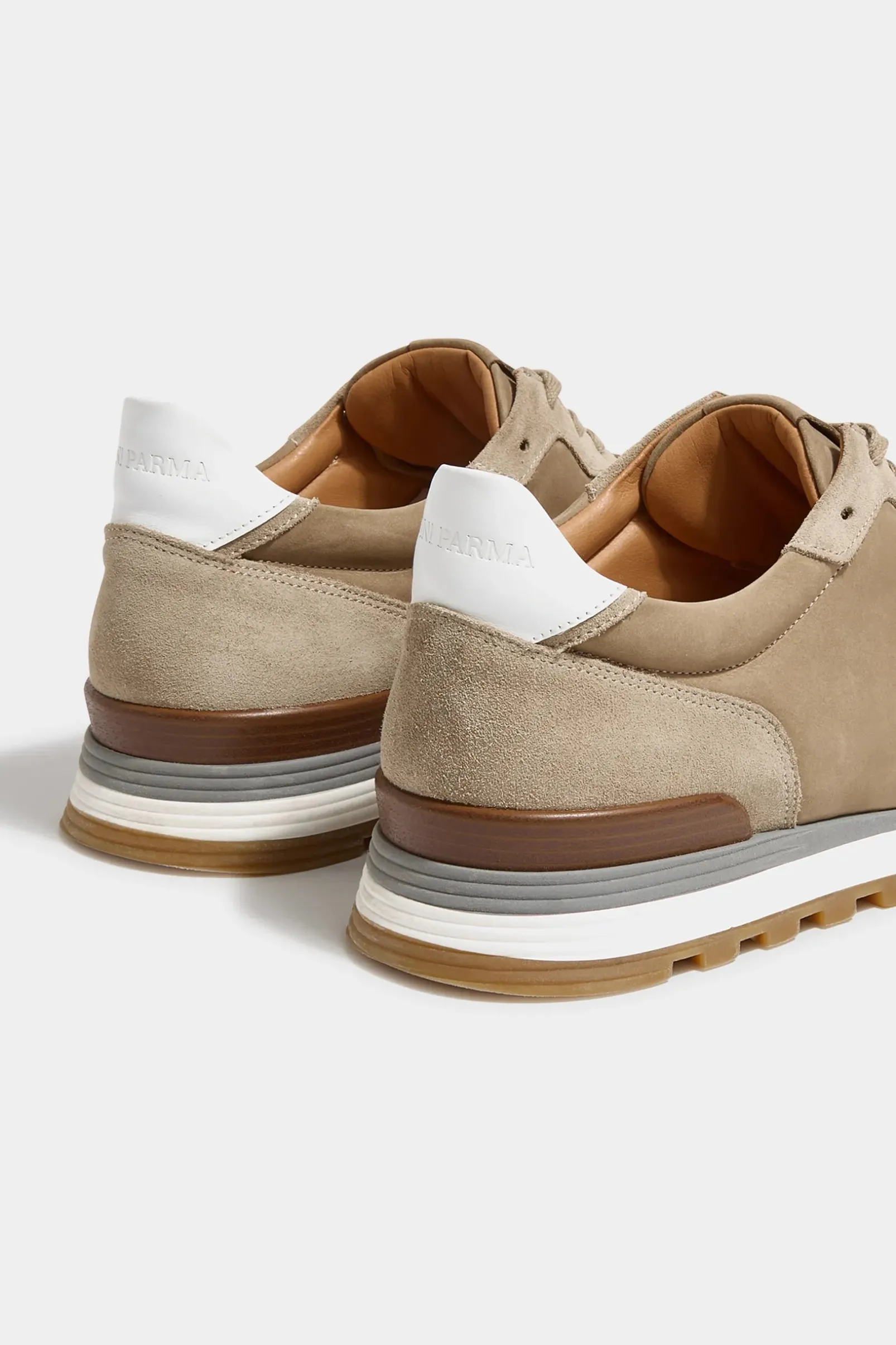 beige_nabuk_and_suede_run_1.webp Beige nabuk and suede runners - Made In Italy