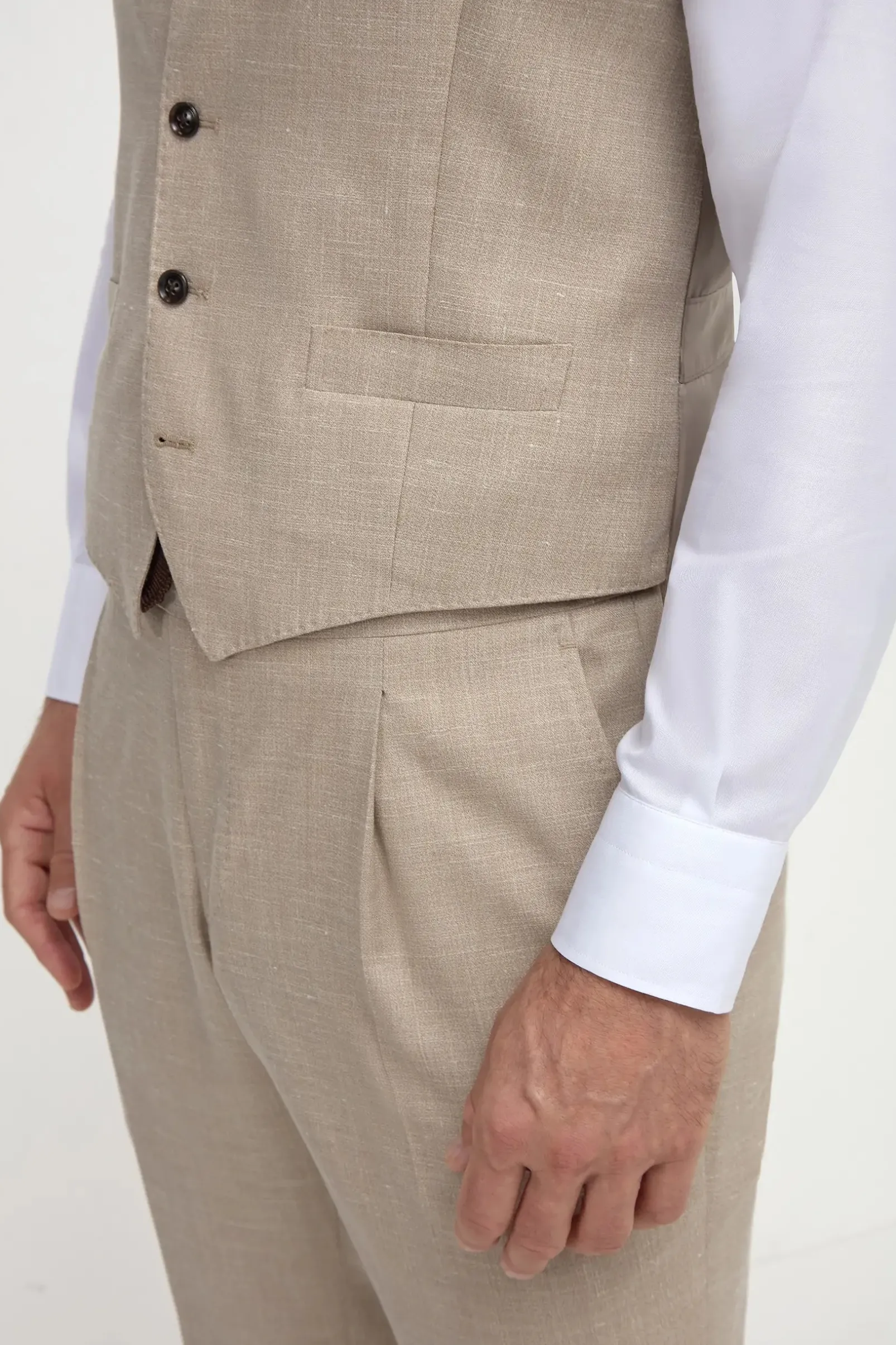 beige_waistcoat__made_in__4.webp Beige waistcoat - Made in Italy