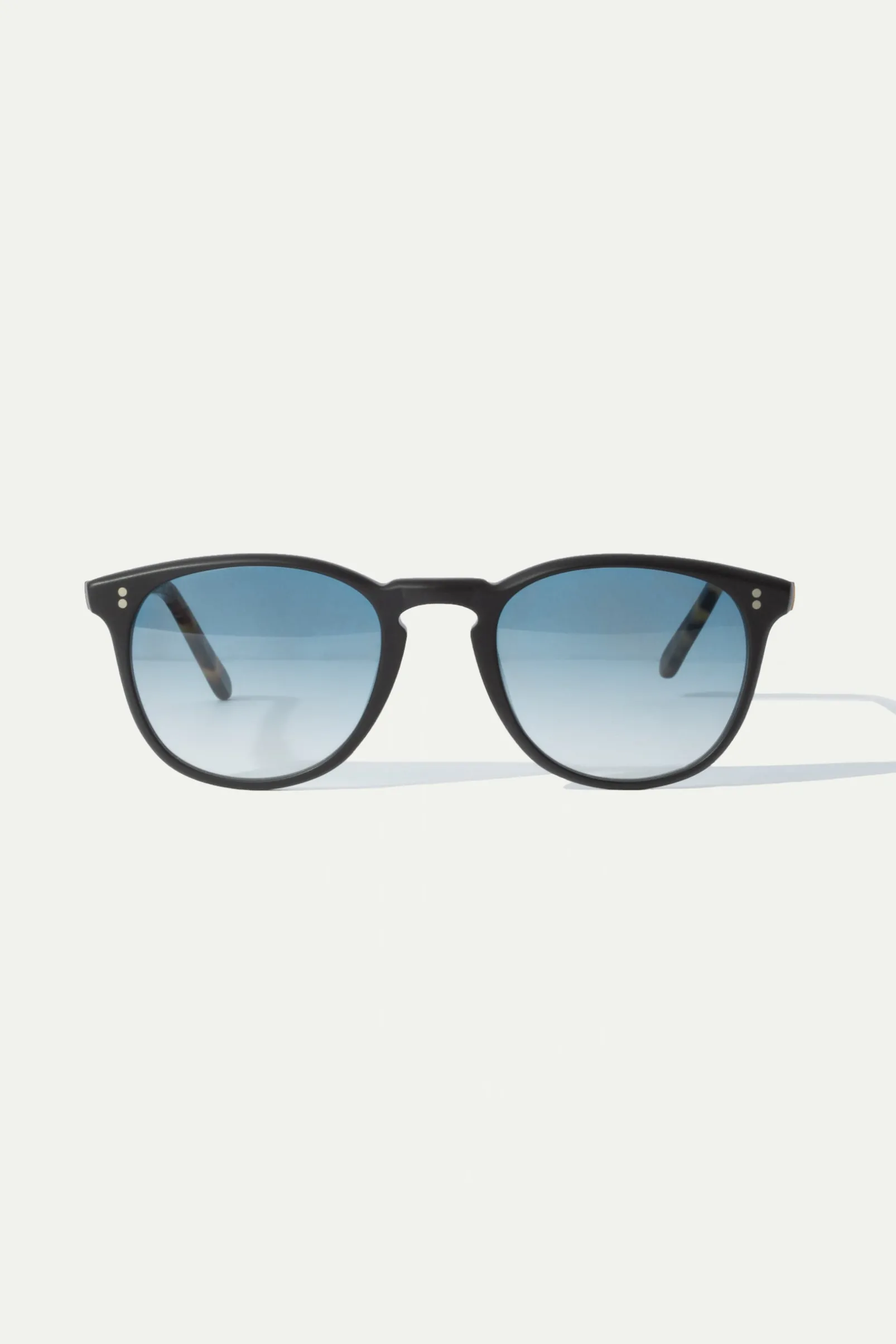 black_capri_sunglasses__m_0.webp Black Capri sunglasses - Made in Italy