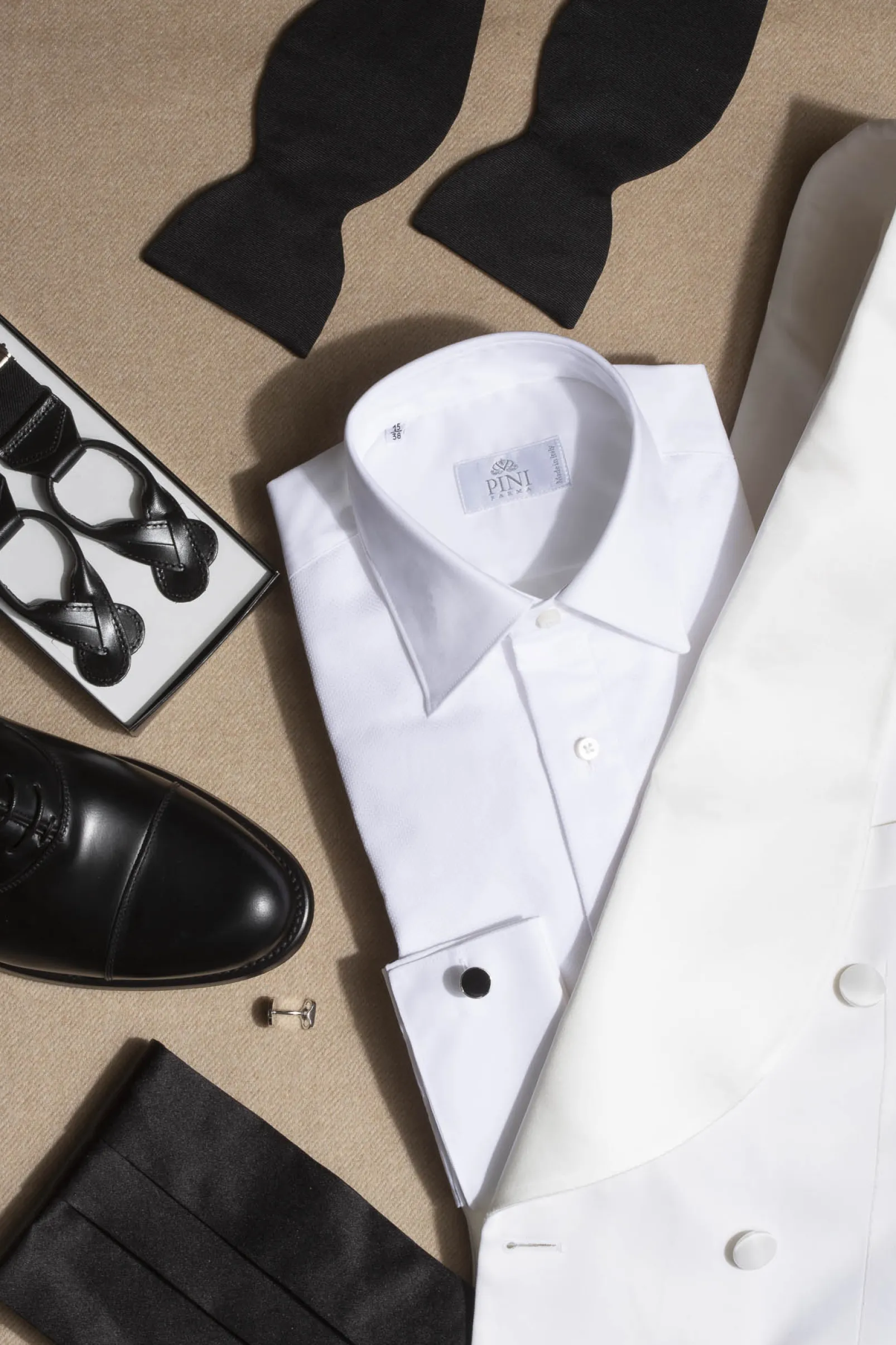 black_cufflinks_and_dress_5.webp Black cufflinks and dress studs set - Made in Italy