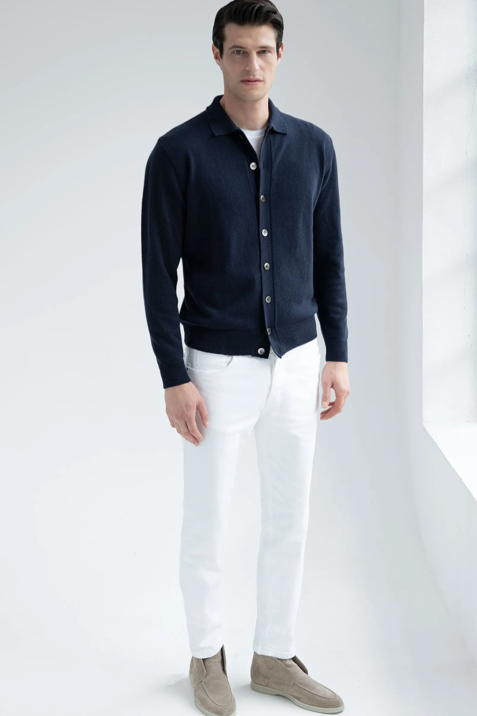 blue_cardigan__made_in_it_3.webp Blue cardigan – Made in Italy