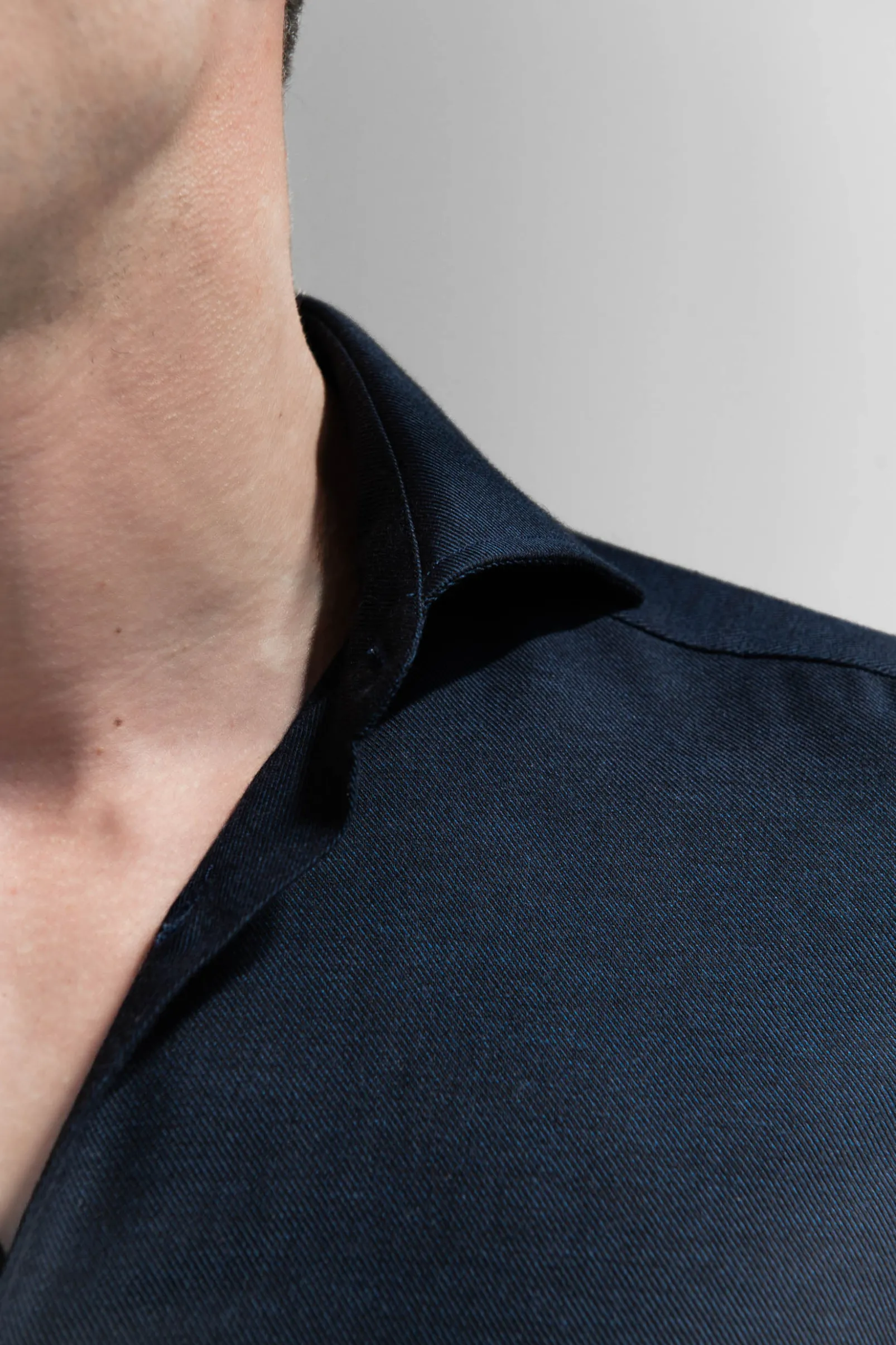 blue_cashmere_and_cotton__1.webp Blue cashmere and cotton shirt - Made in Italy