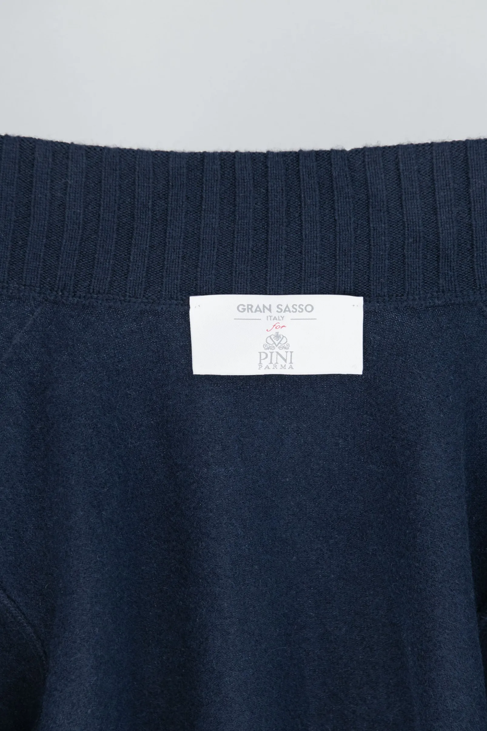 blue_cashmere_knitted_bom_1.webp Blue Cashmere Knitted Bomber – Made in Italy
