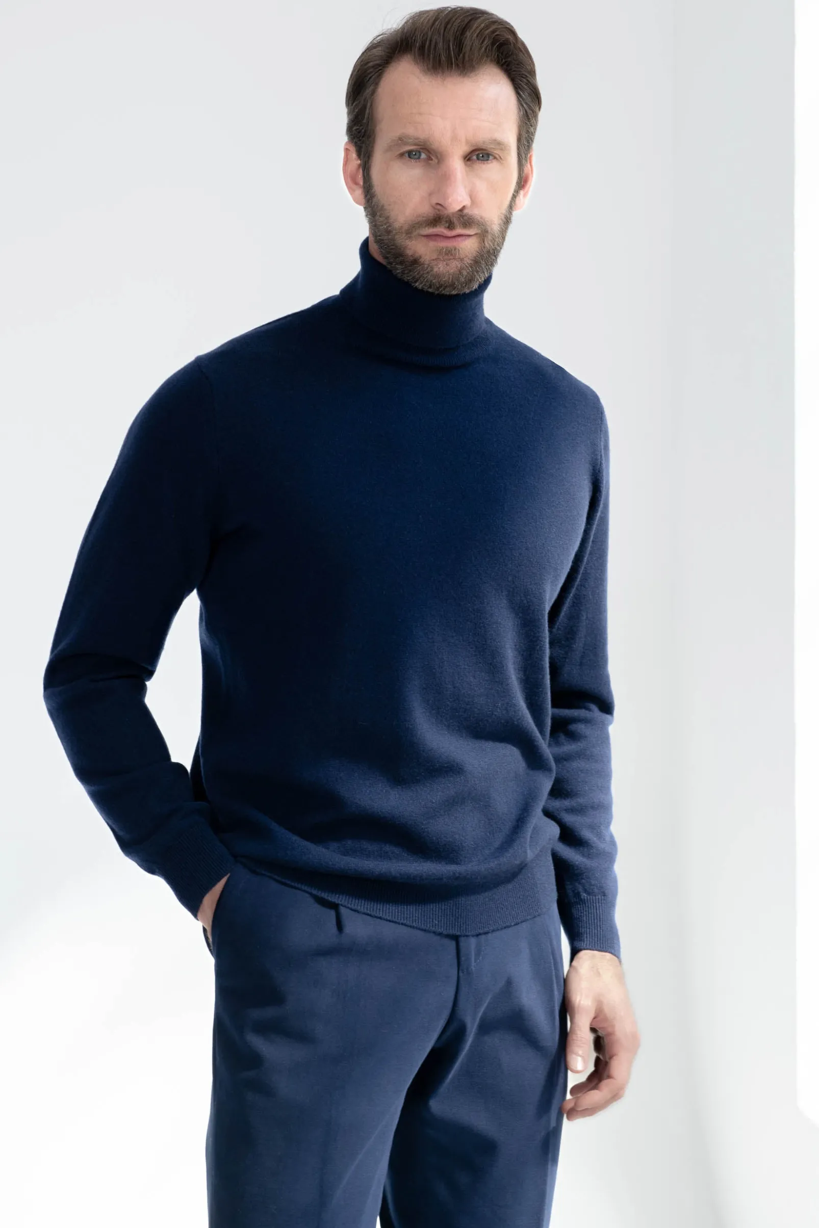 blue_cashmere_turtleneck__0.webp Blue cashmere turtleneck – Made in italy