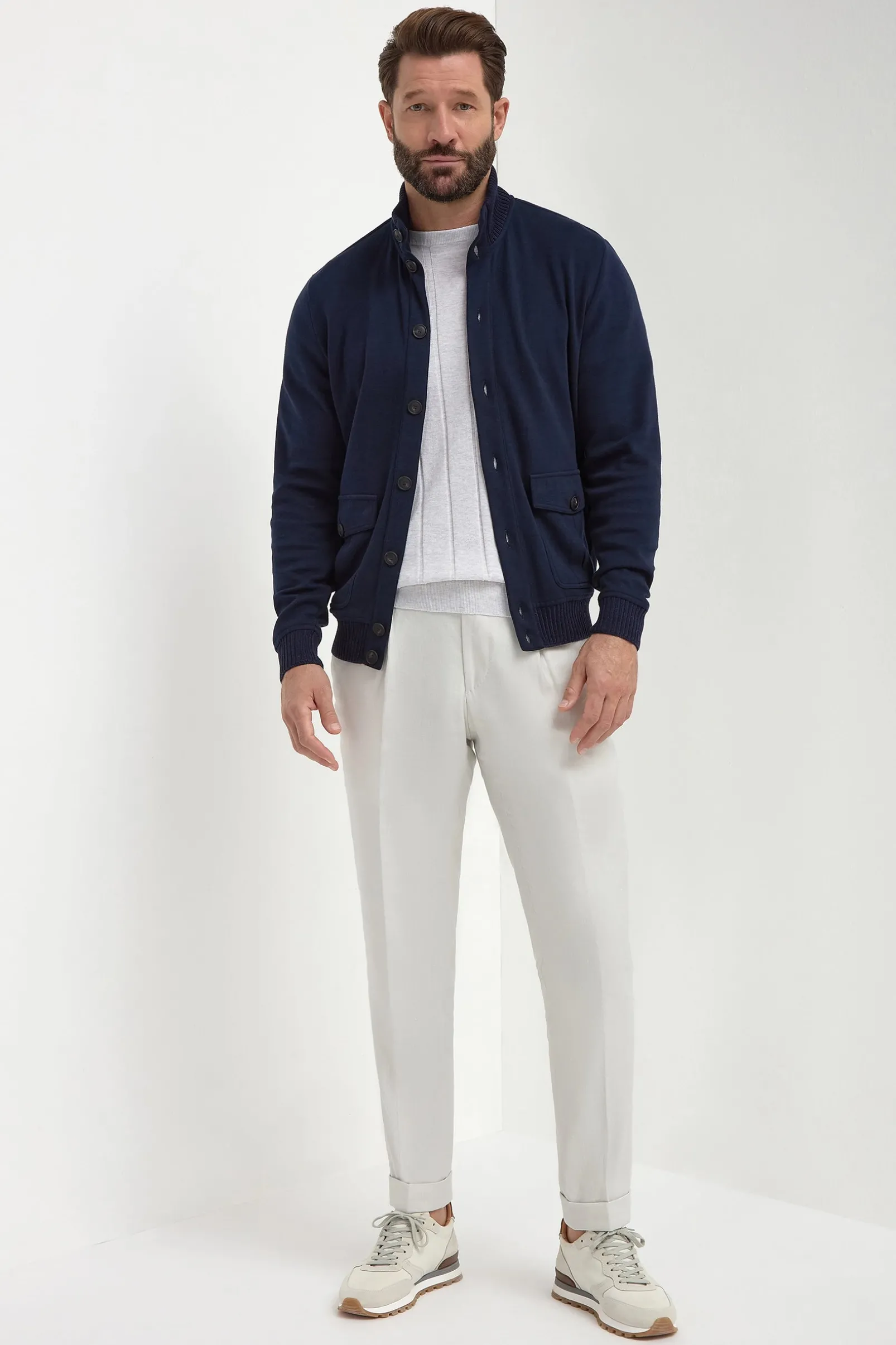 blue_cotton_knitted_bombe_4.webp Blue cotton knitted bomber – Made in Italy