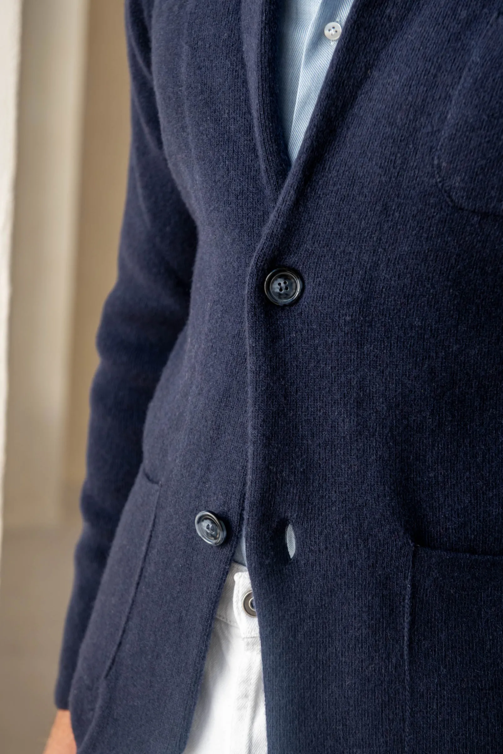 blue_knitted_jacket__wool_1.webp Blue knitted jacket - wool and cashmere - Made in Italy