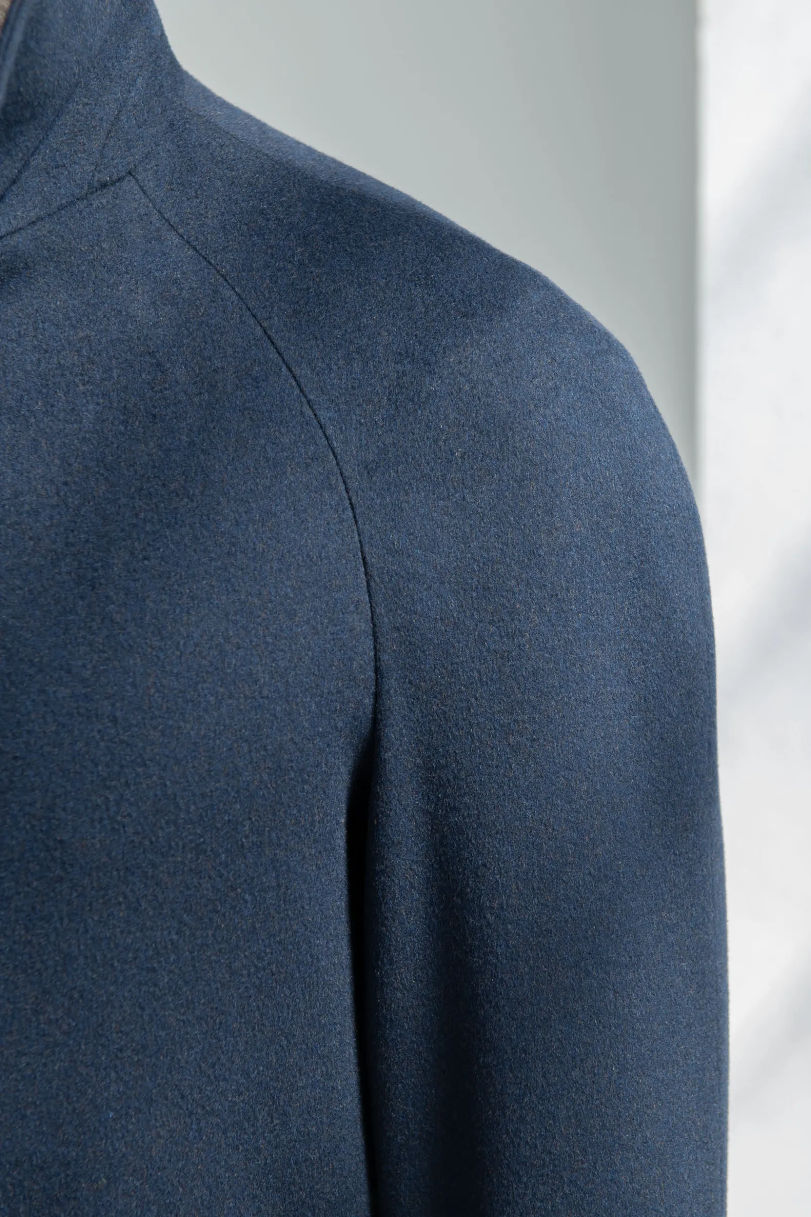 blue_raglan_coat__made_in_4.webp Blue Raglan coat – Made in Italy
