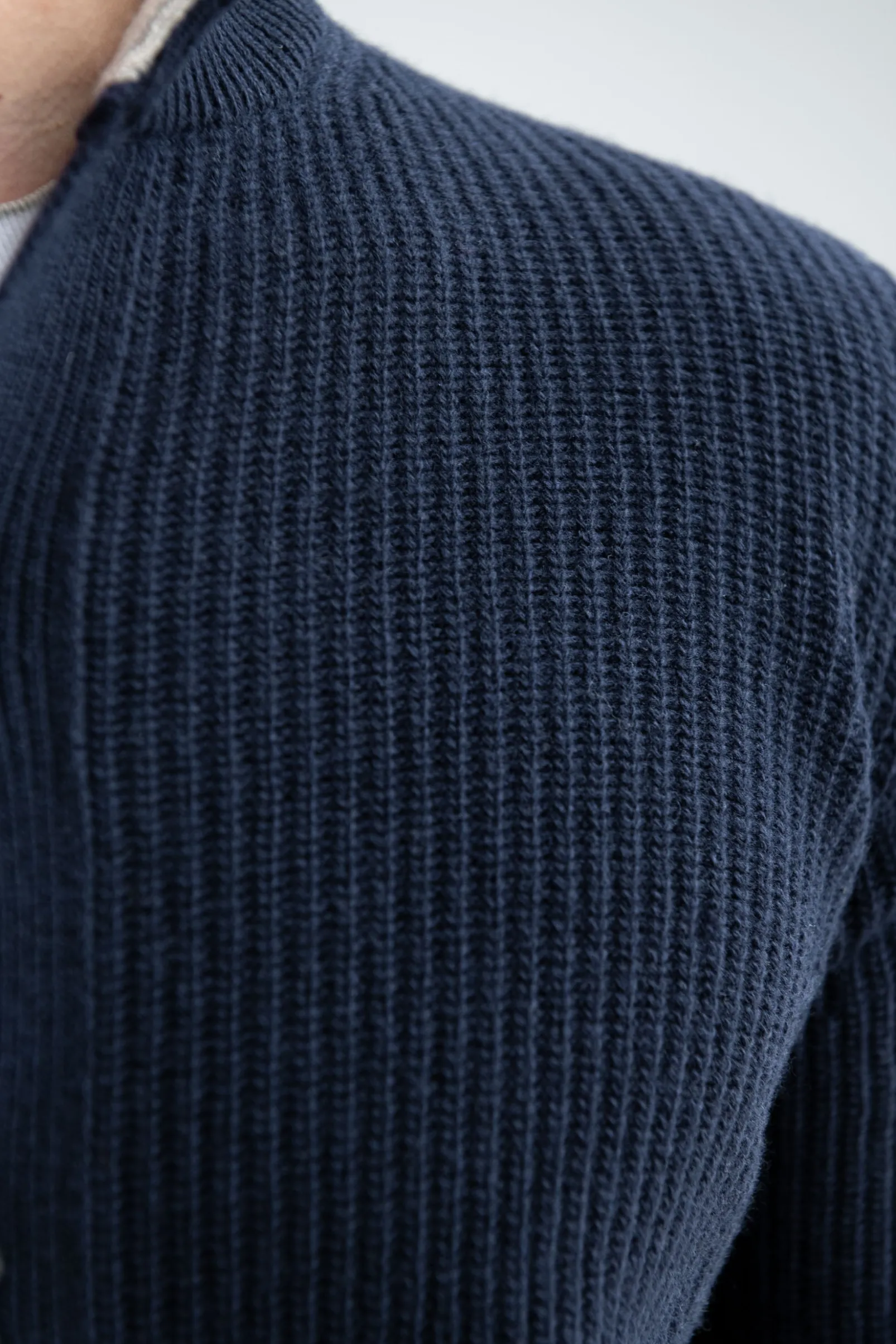 blue_ribbed_cashmere_blen_3.webp Blue ribbed cashmere blend cardigan – Made in Italy