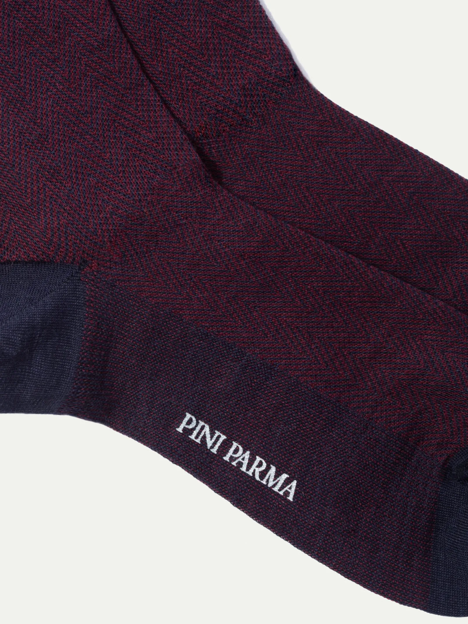 bordeaux_herringbone_shor_1.webp Bordeaux herringbone short socks - Made in Italy