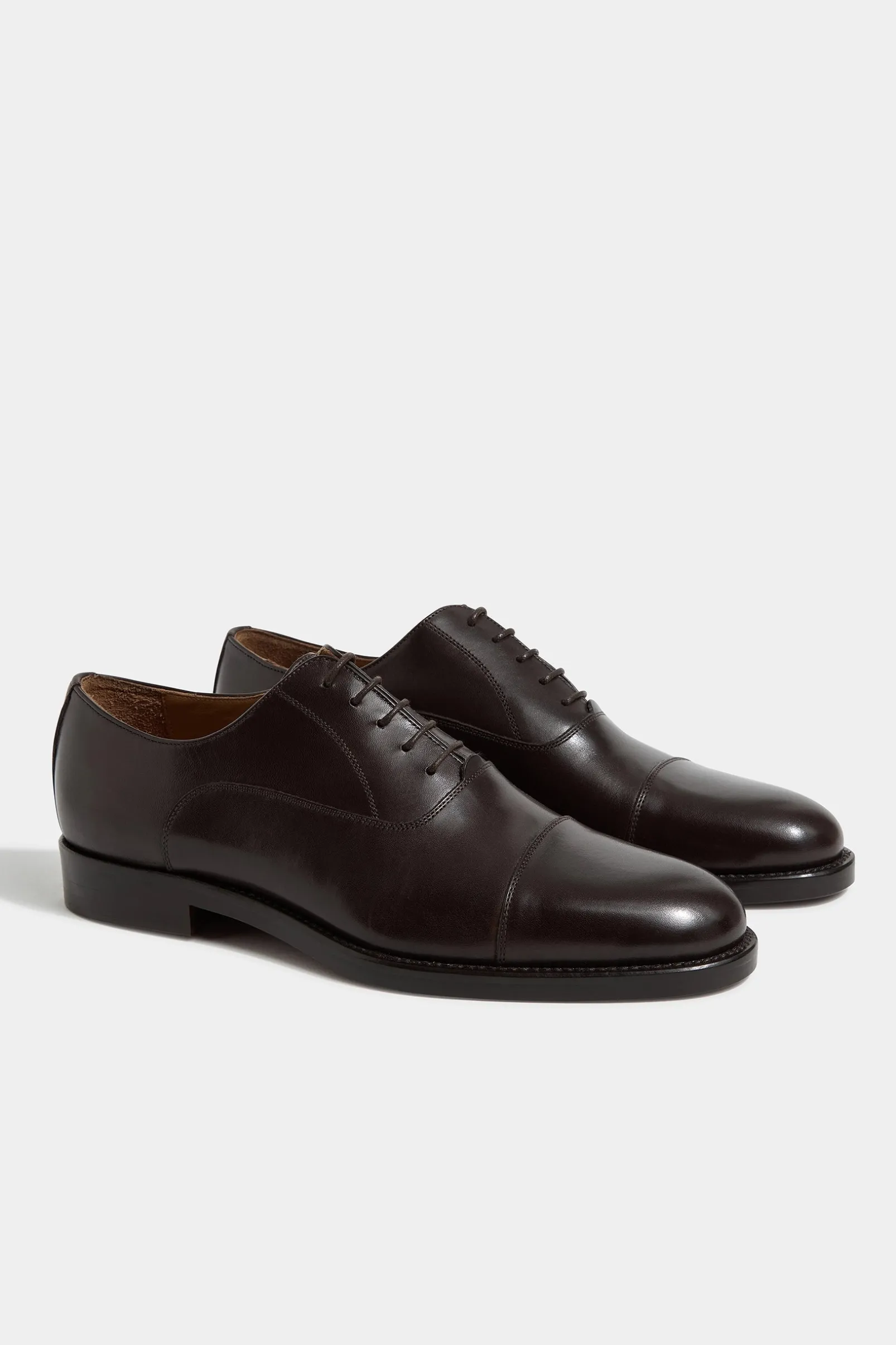 brown_oxfords__made_in_it_0.webp Brown Oxfords - Made in Italy