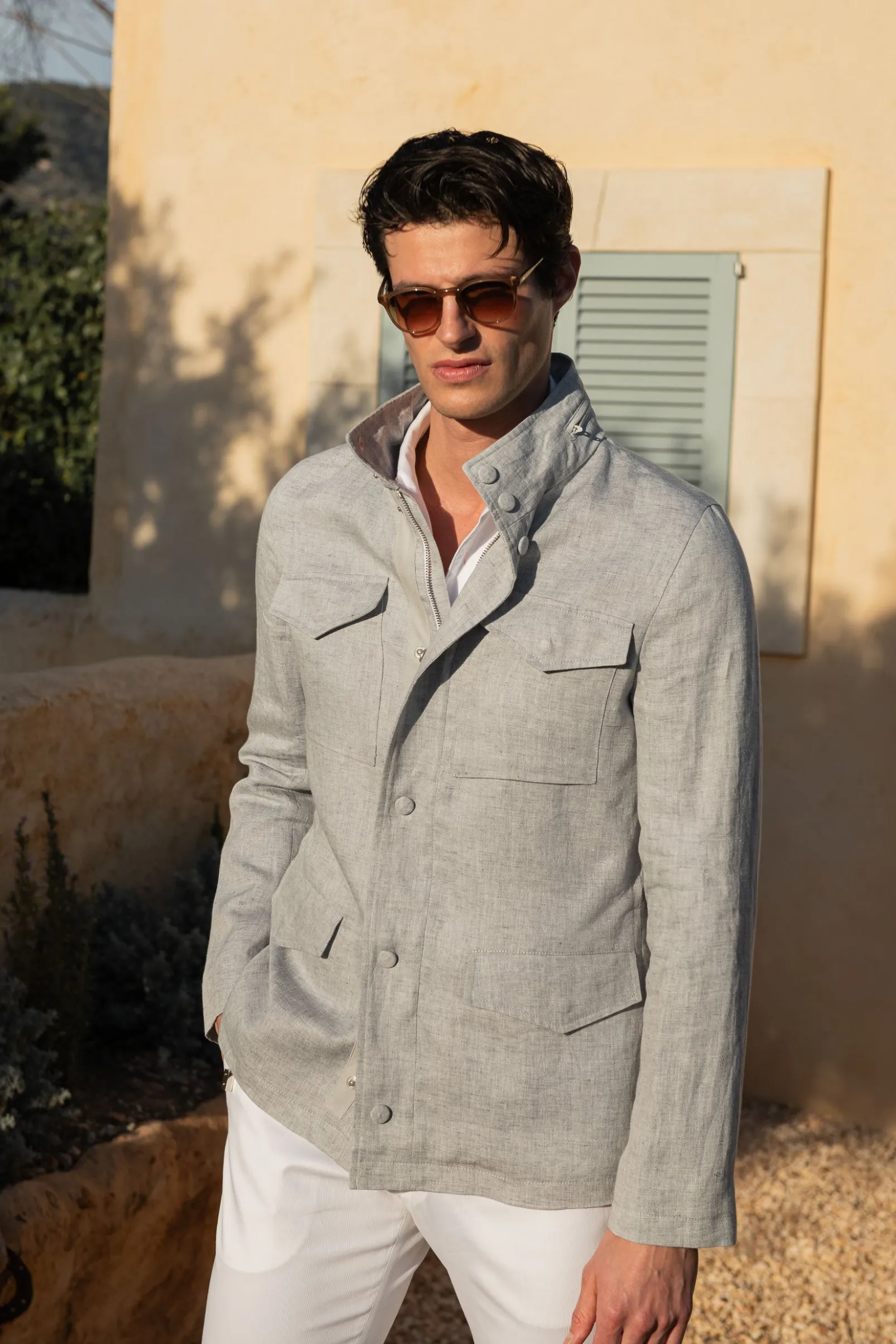chalk_grey_linen_field_ja_1.webp Chalk grey linen field jacket – Made in Italy
