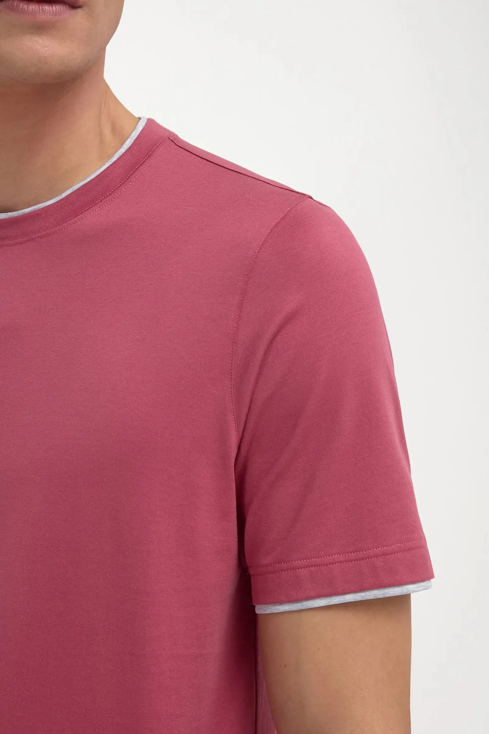 cherry_cotton_tshirt_with_2.webp Cherry cotton t-shirt with collar detail - Made in Italy