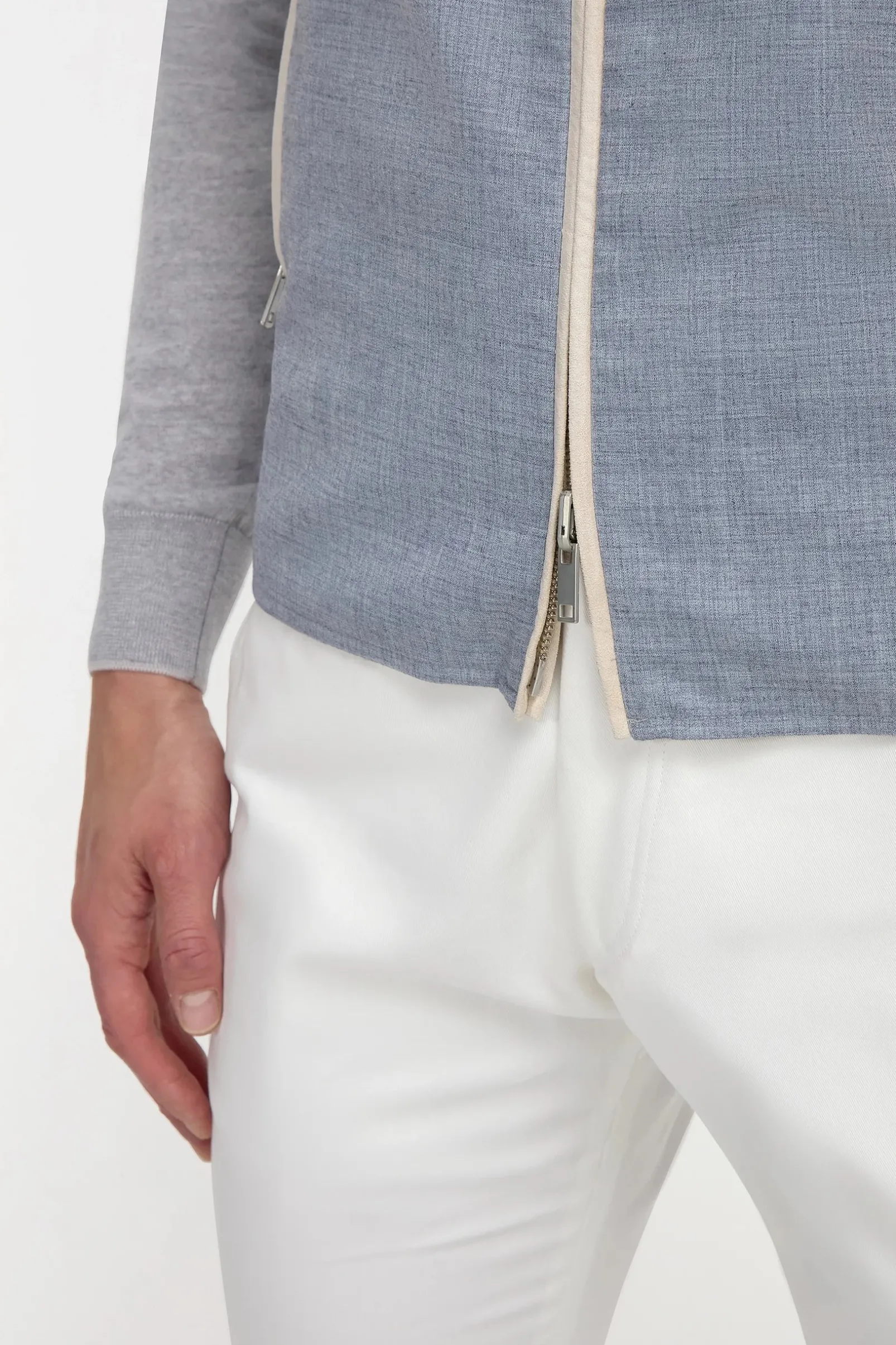 dusty_blue_reversible_ves_2.webp Dusty blue reversible vest - Made in Italy