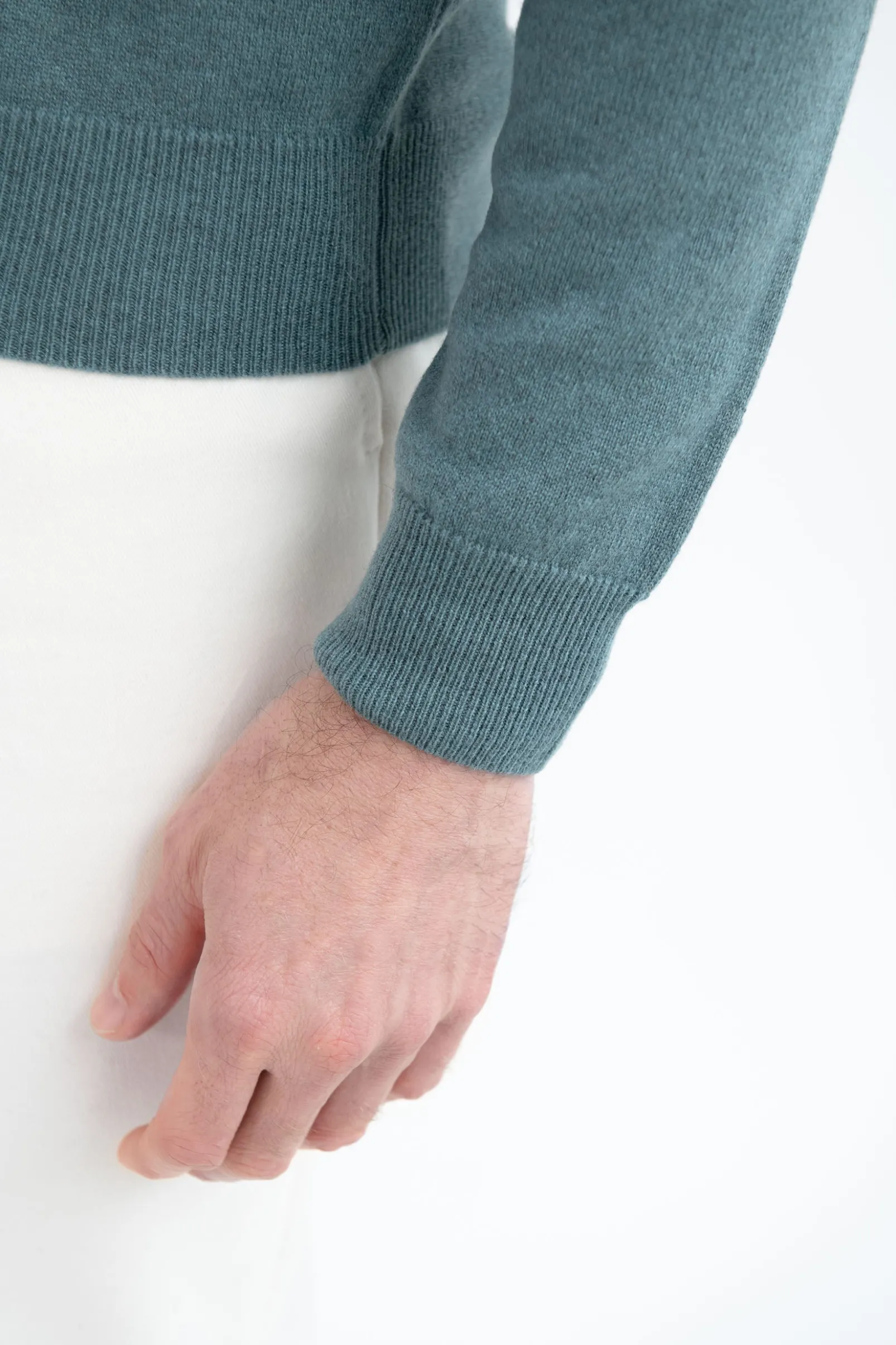 green_cashmere_polo__made_3.webp Green cashmere polo – Made in Italy