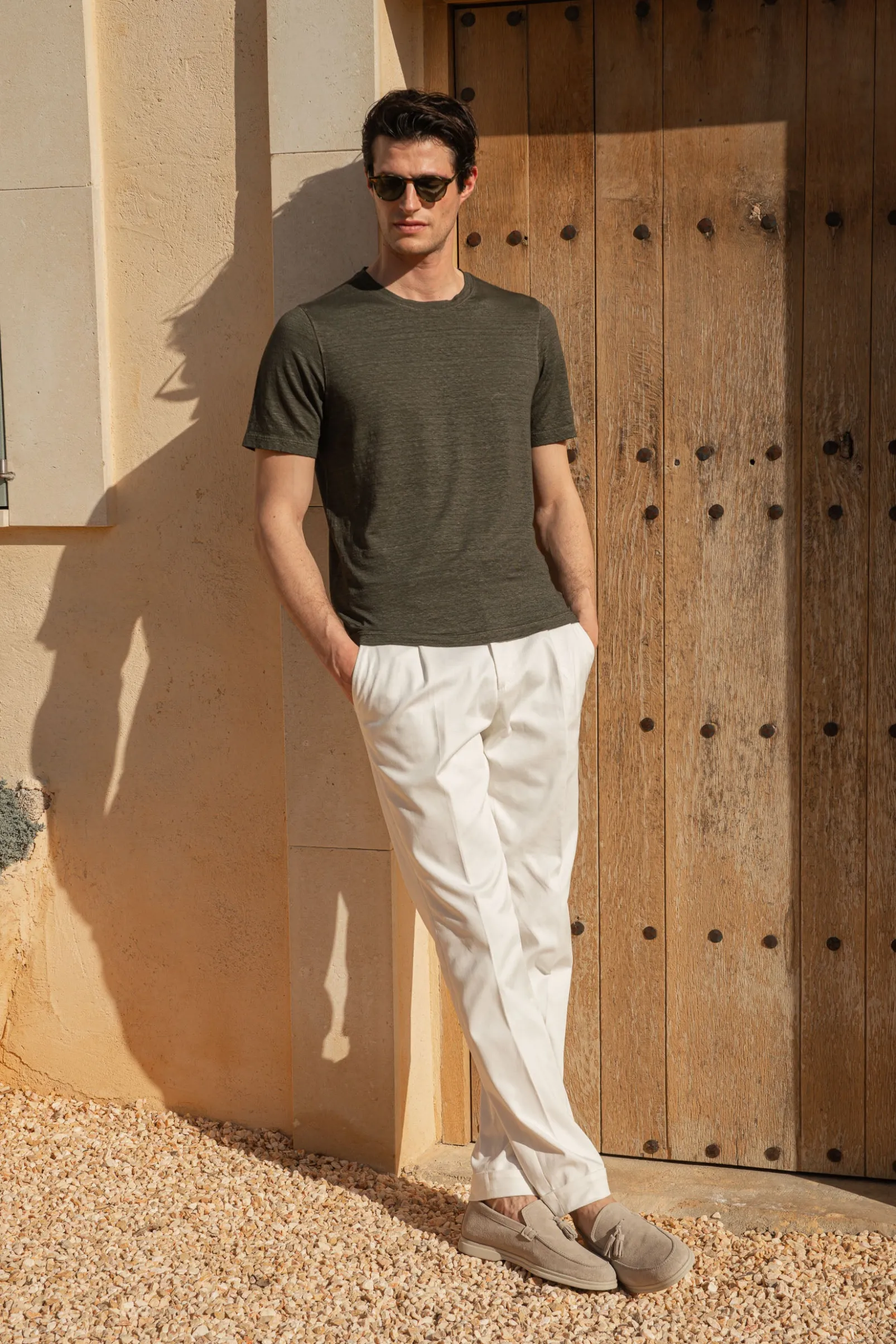 green_linen_tshirt__made__4.webp Green linen t-shirt - Made in Italy