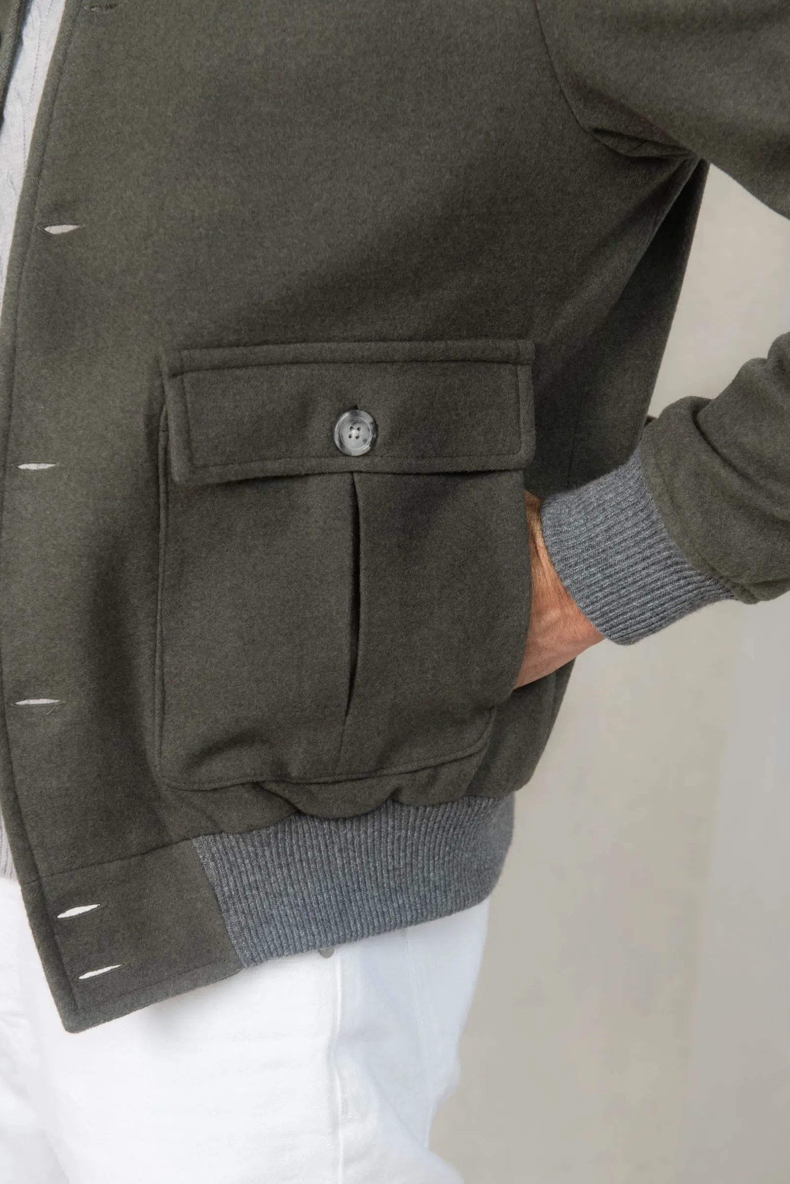 green_super_s_wool_flanne_4.webp Green Super 180's wool flannel bomber jacket – Made in Italy