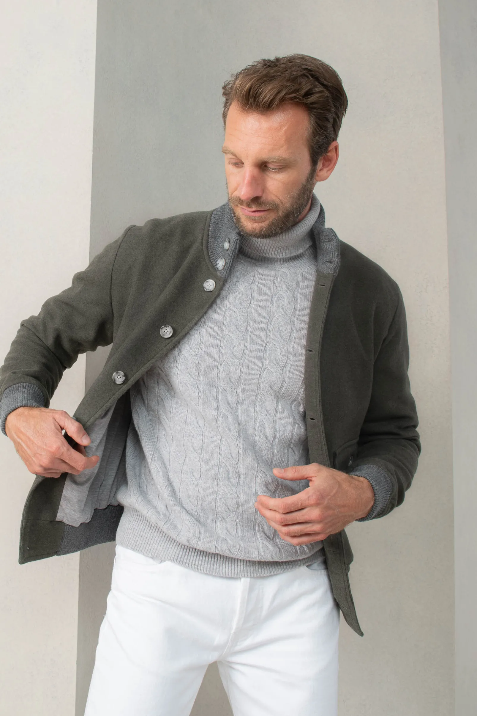 green_super_s_wool_flanne_5.webp Green Super 180's wool flannel bomber jacket – Made in Italy
