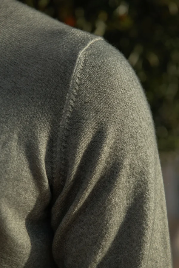 Green superlight cashmere round neck – Made in italy