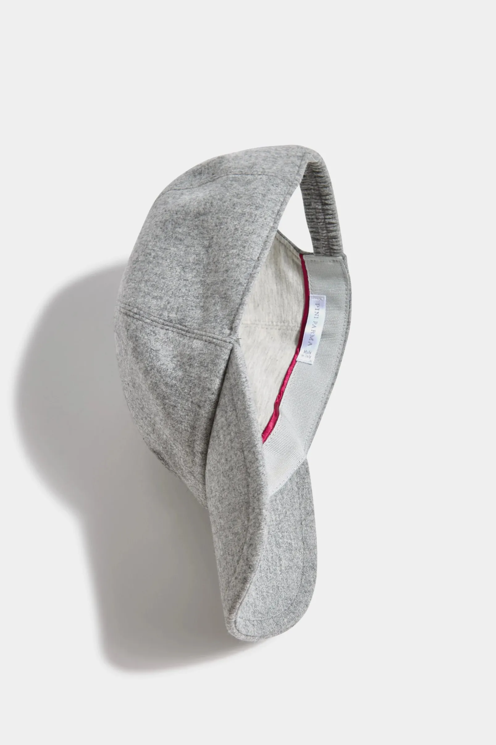 grey_flannel_baseball_cap_3.webp Grey flannel baseball cap - Made in Italy