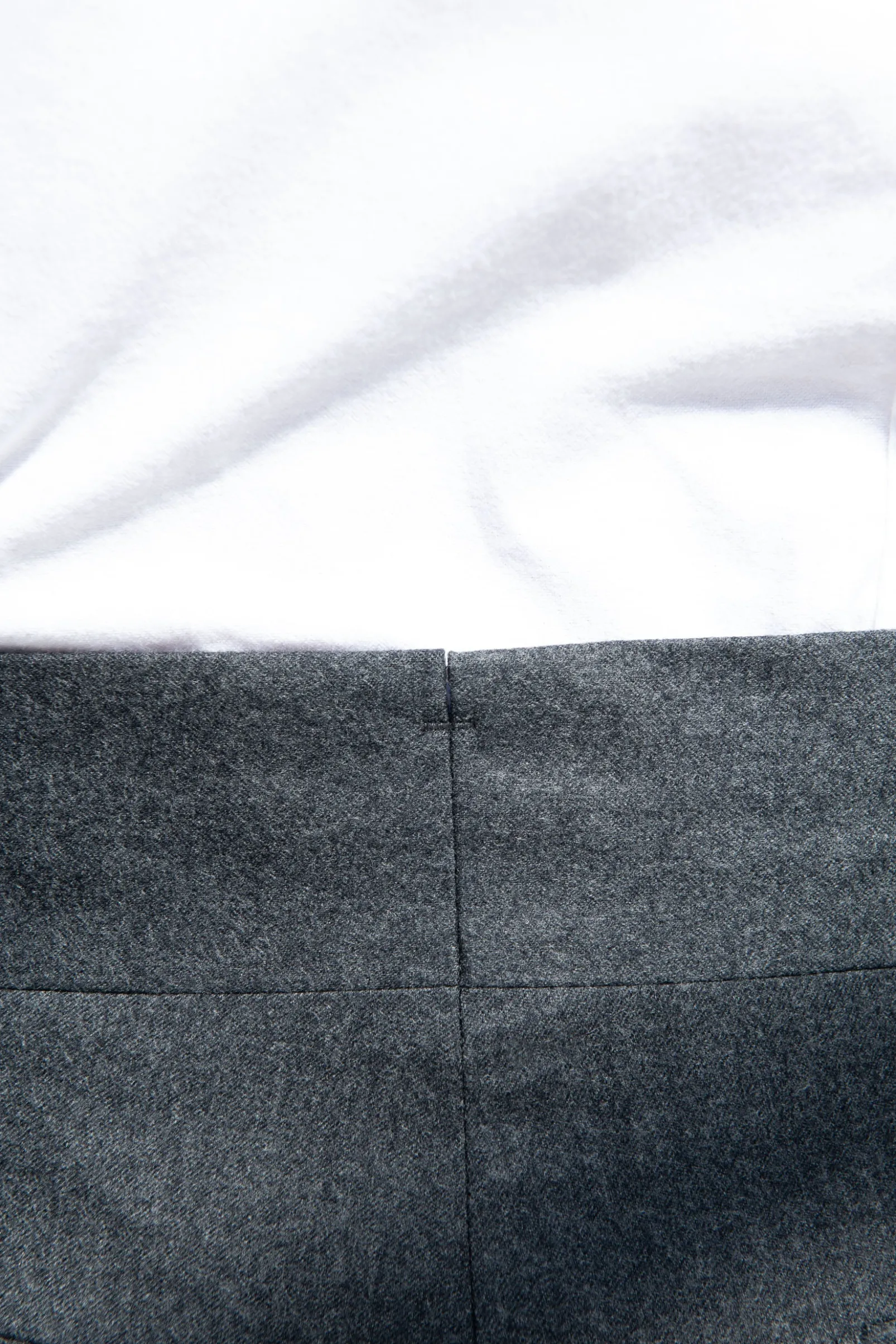 grey_flannel_limited_edit_3.webp Grey flannel Limited Edition trousers - Made in Italy