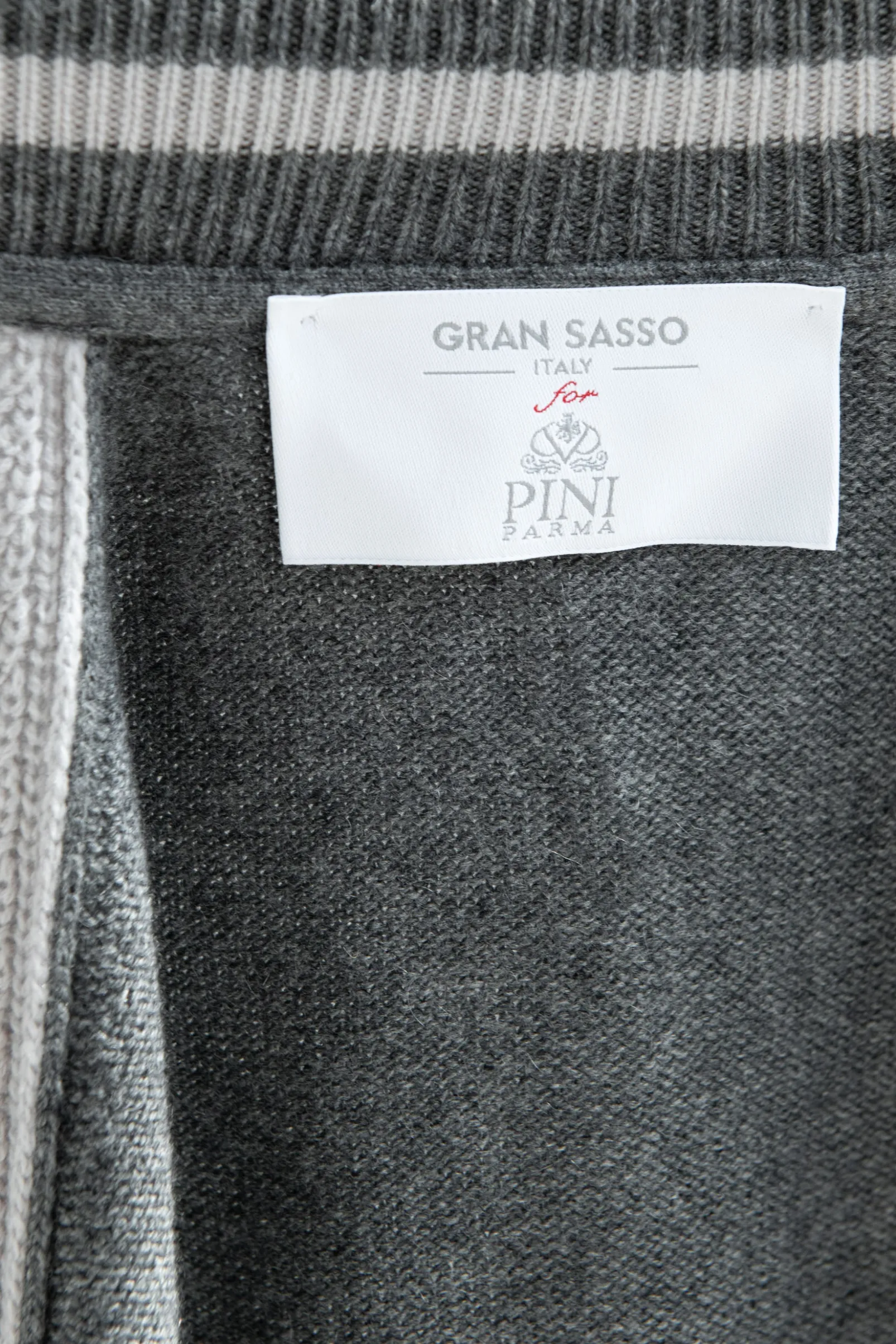grey_knitted_college_bomb_2.webp Grey knitted college bomber - Made in Italy