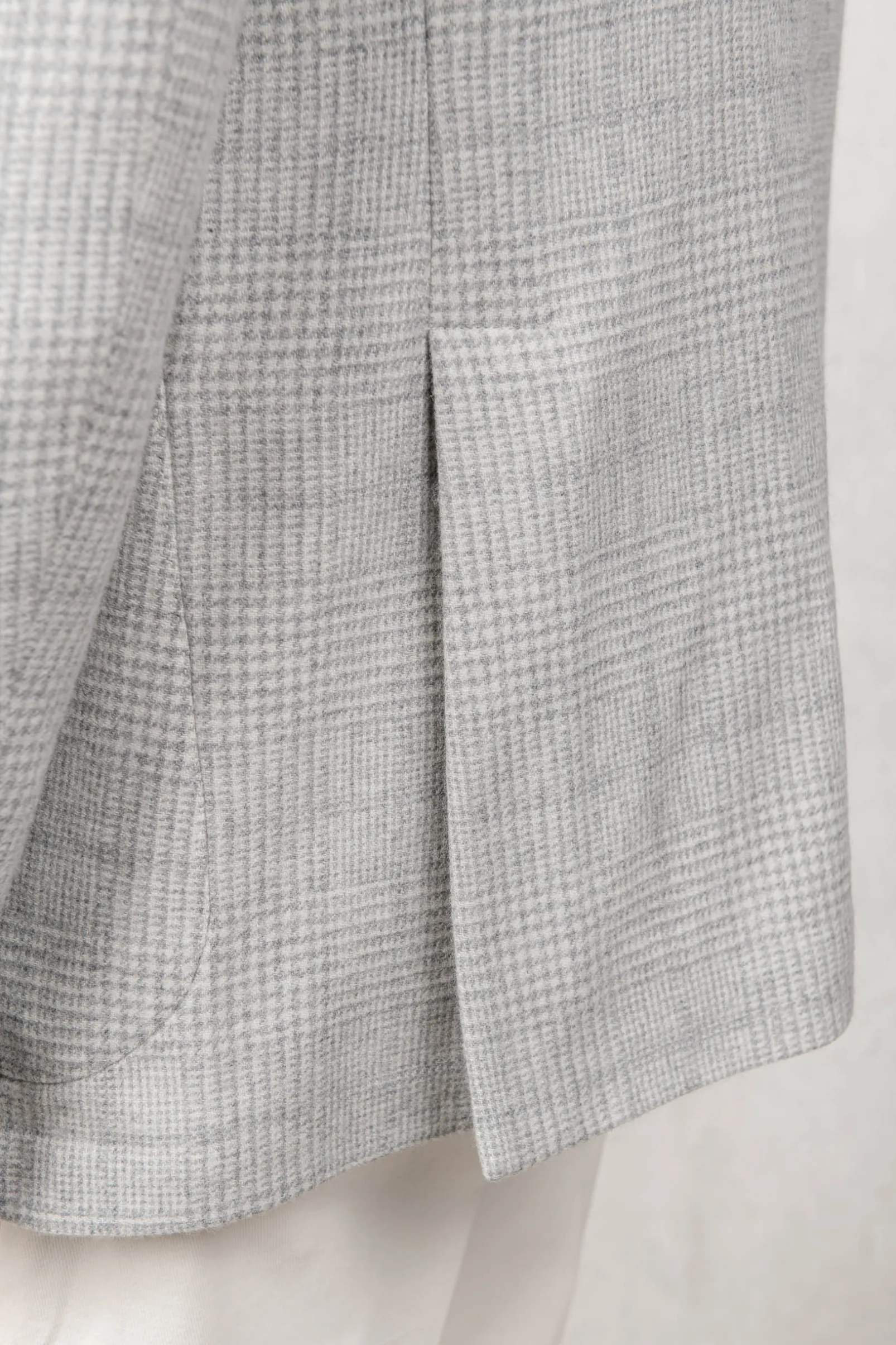 grey_prince_of_wales_jack_2.webp Grey Prince of Wales jacket - Made in Italy
