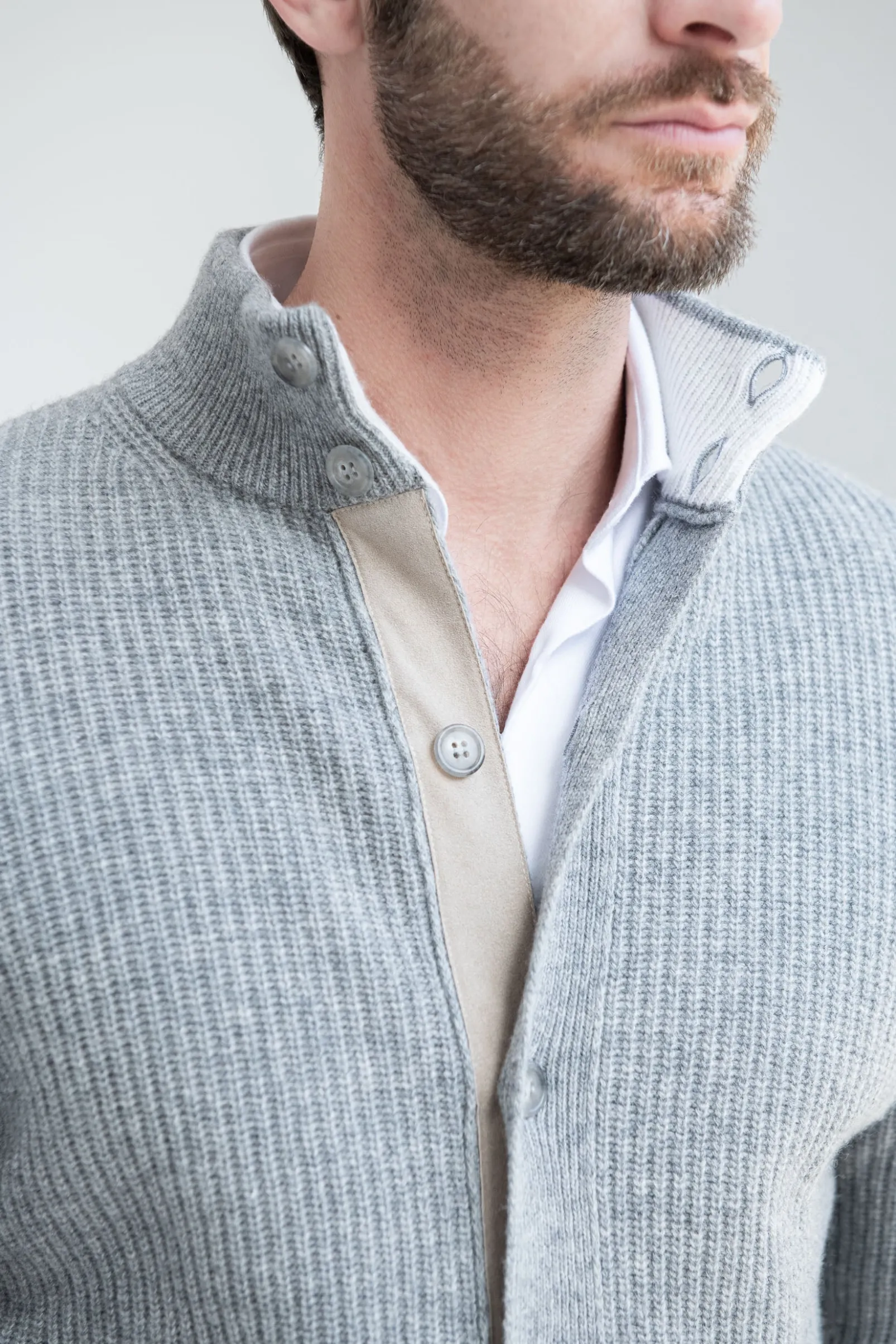 grey_ribbed_cashmere_blen_1.webp Grey ribbed cashmere blend cardigan – Made in Italy