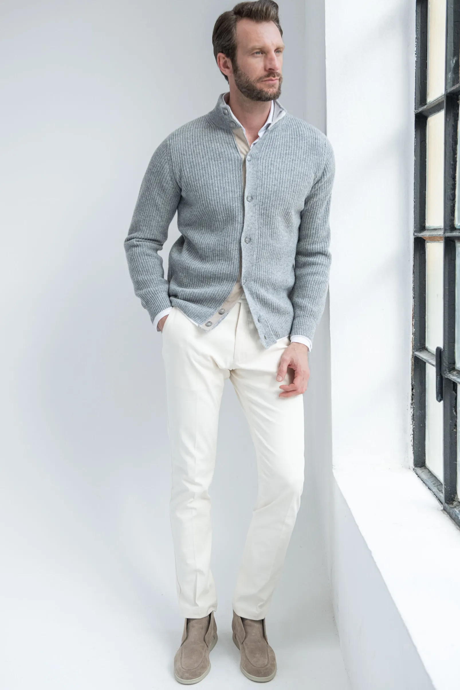 grey_ribbed_cashmere_blen_2.webp Grey ribbed cashmere blend cardigan – Made in Italy
