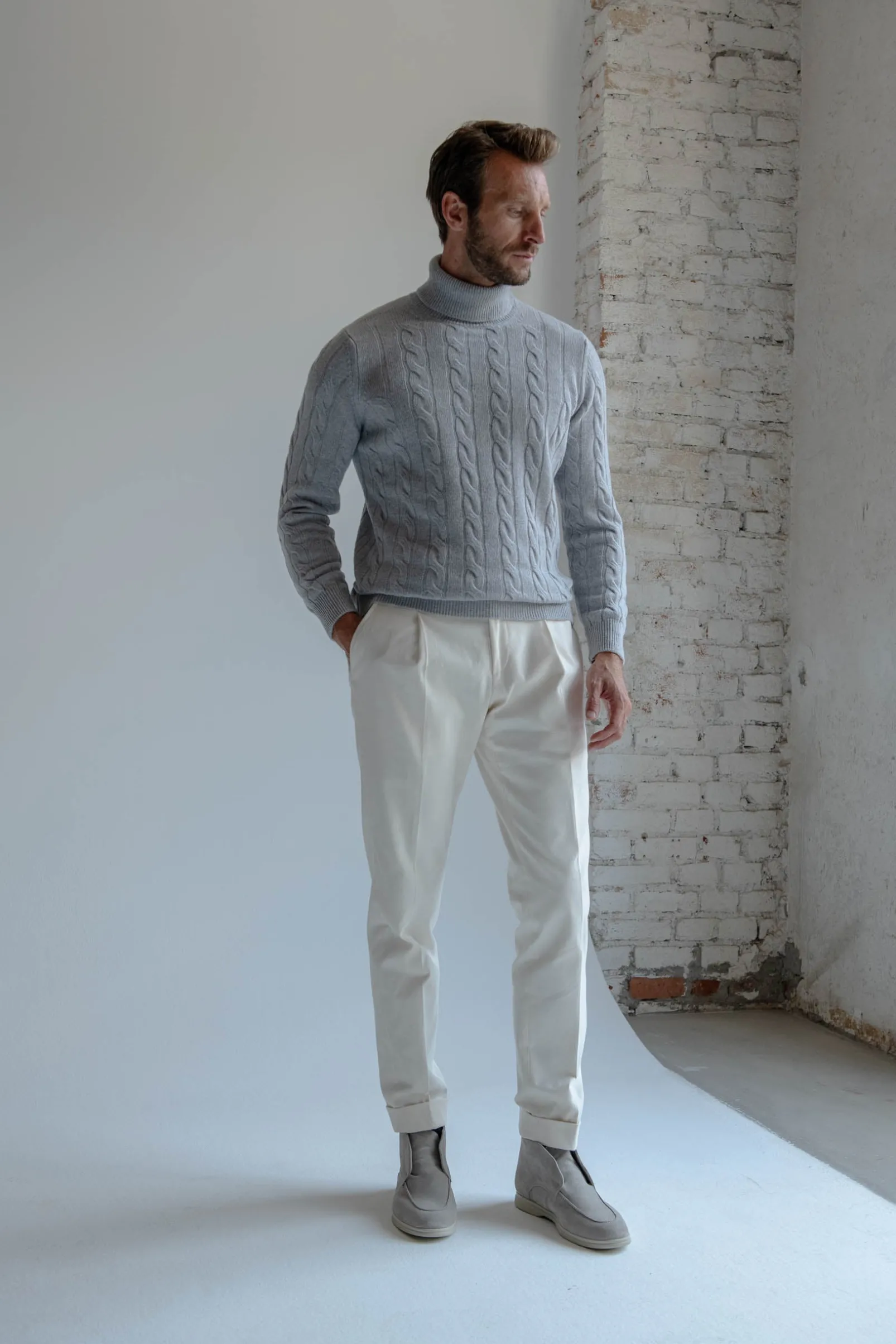 grey_turtleneck__made_in__0.webp Grey turtleneck – Made in Italy