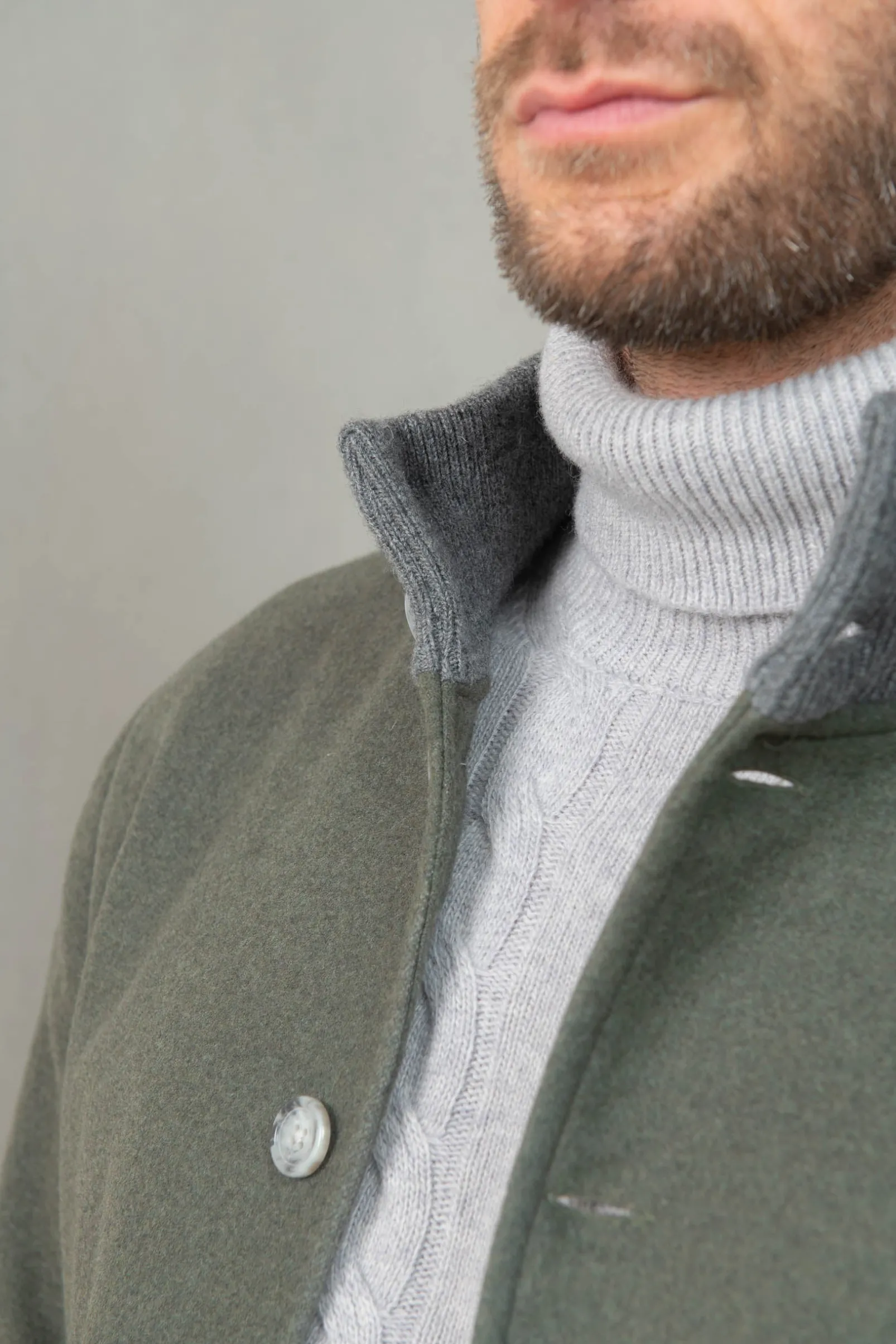 grey_turtleneck__made_in__3.webp Grey turtleneck – Made in Italy