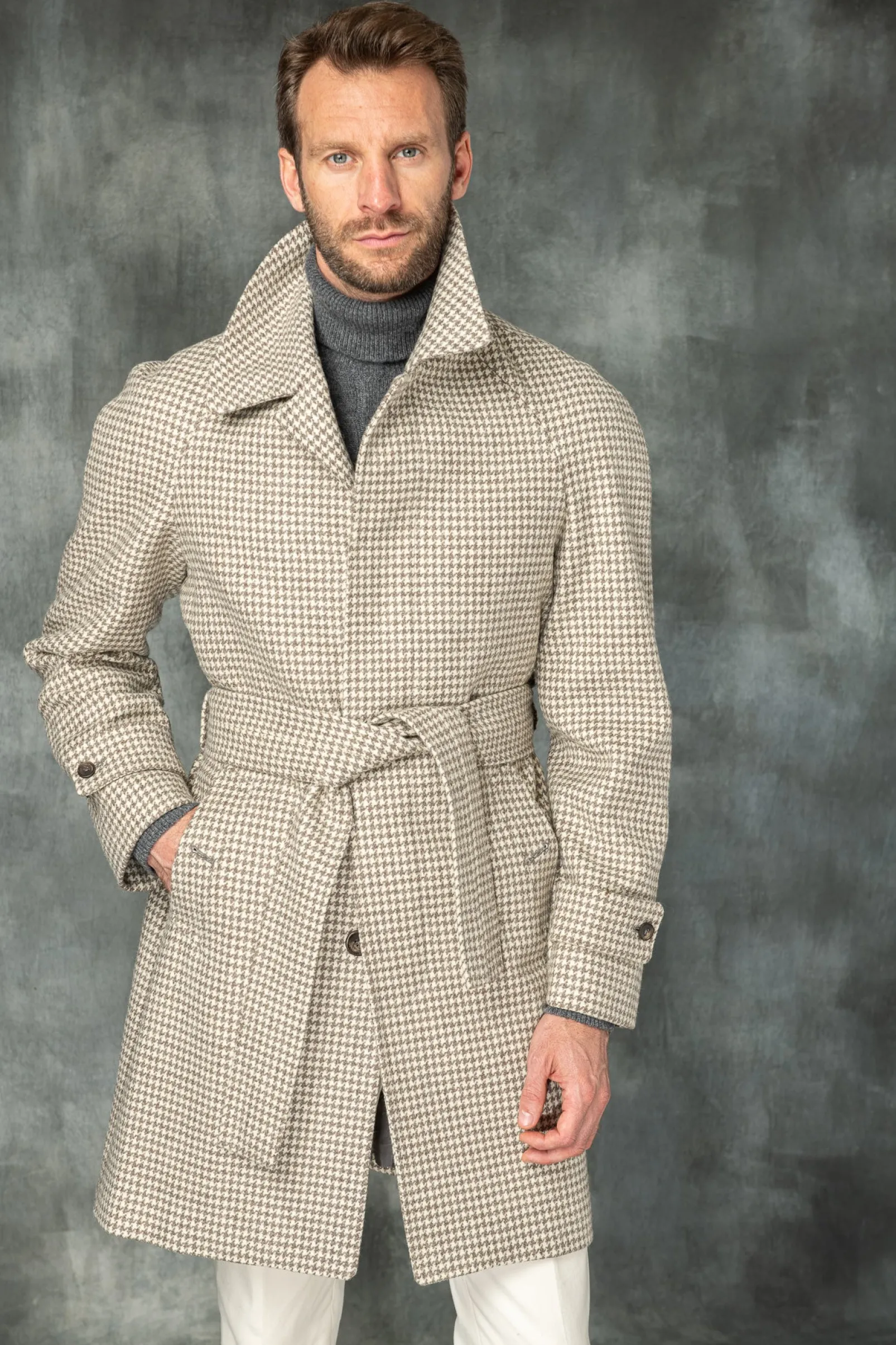 houndstooth_raglan_coat___0.webp Houndstooth Raglan coat – Made in Italy