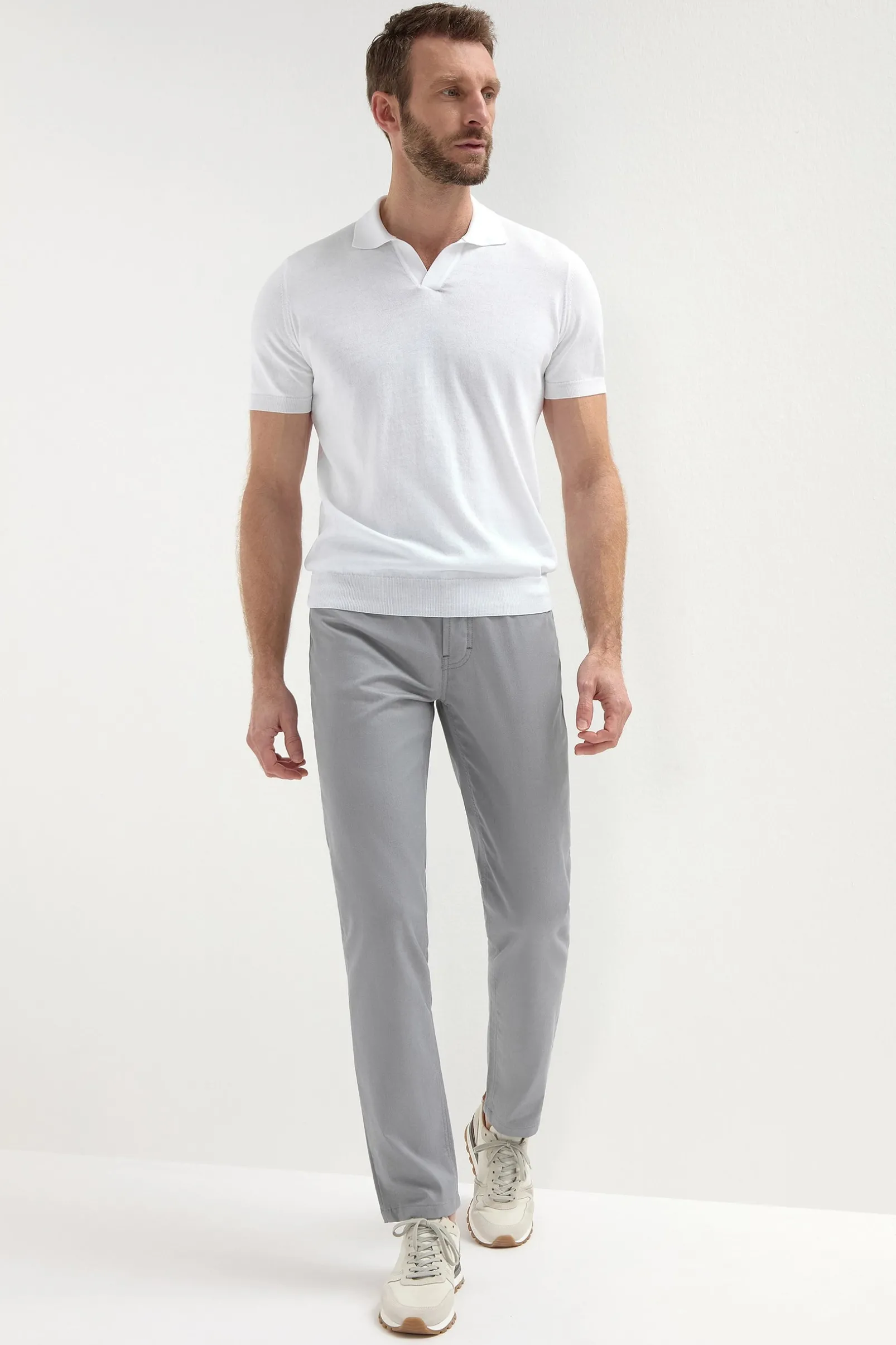light_grey__pocket_trouse_3.webp Light grey 5 pocket trousers - Made in Italy