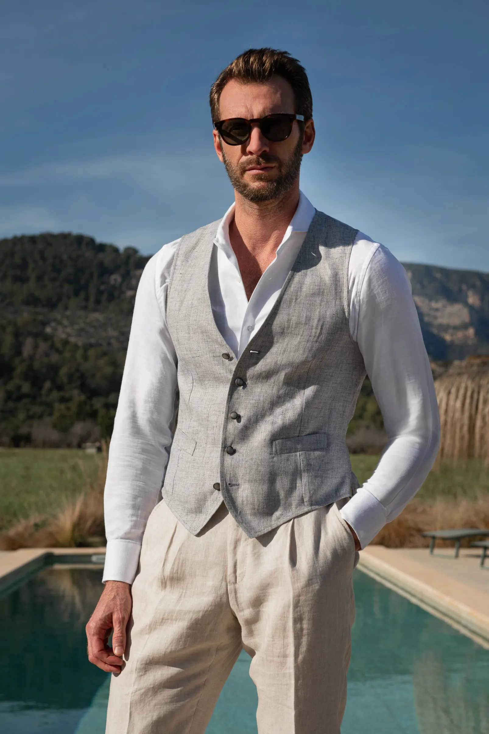 light_grey_linen_waistcoa_0.webp Light grey linen waistcoat - Made in Italy
