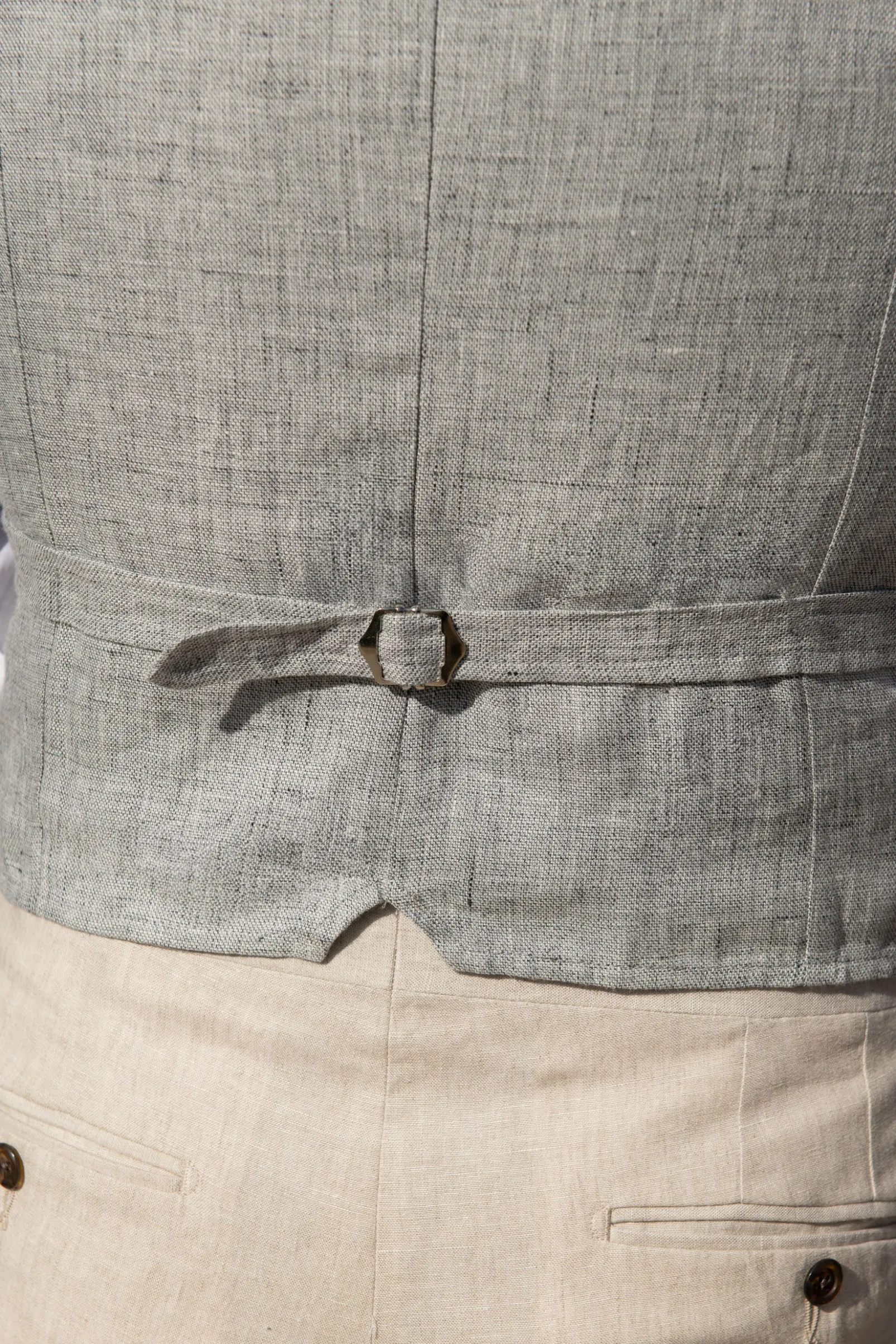 light_grey_linen_waistcoa_1.webp Light grey linen waistcoat - Made in Italy