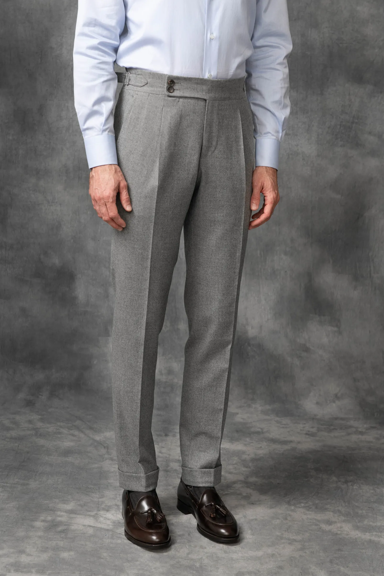 mid_grey_flannel_soragna__1.webp Mid grey flannel Soragna trousers - Made in Italy