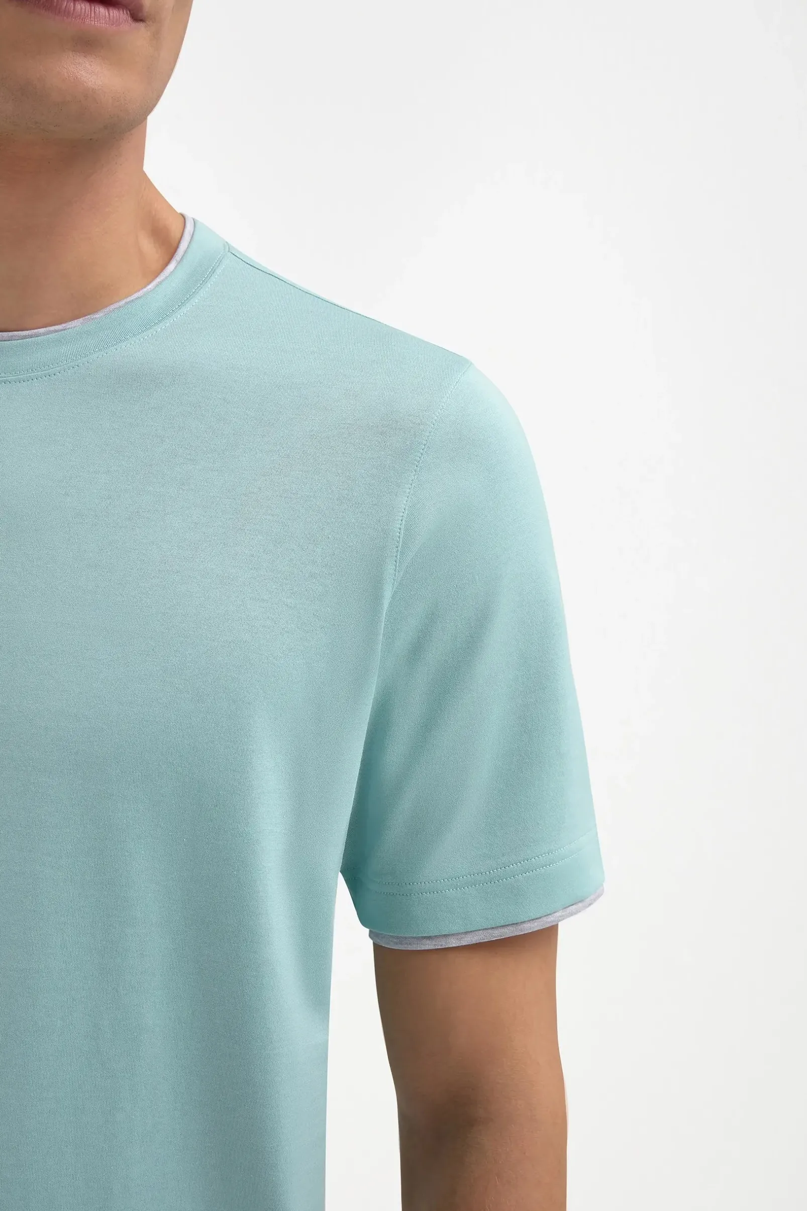 mint_cotton_tshirt_with_c_3.webp Mint cotton t-shirt with collar detail - Made in Italy