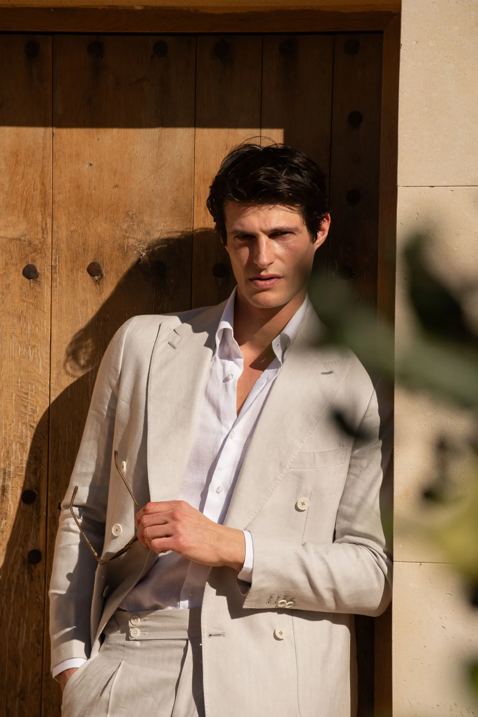 natural_herringbone_doubl_0.webp Natural herringbone double breasted suit - Made in Italy