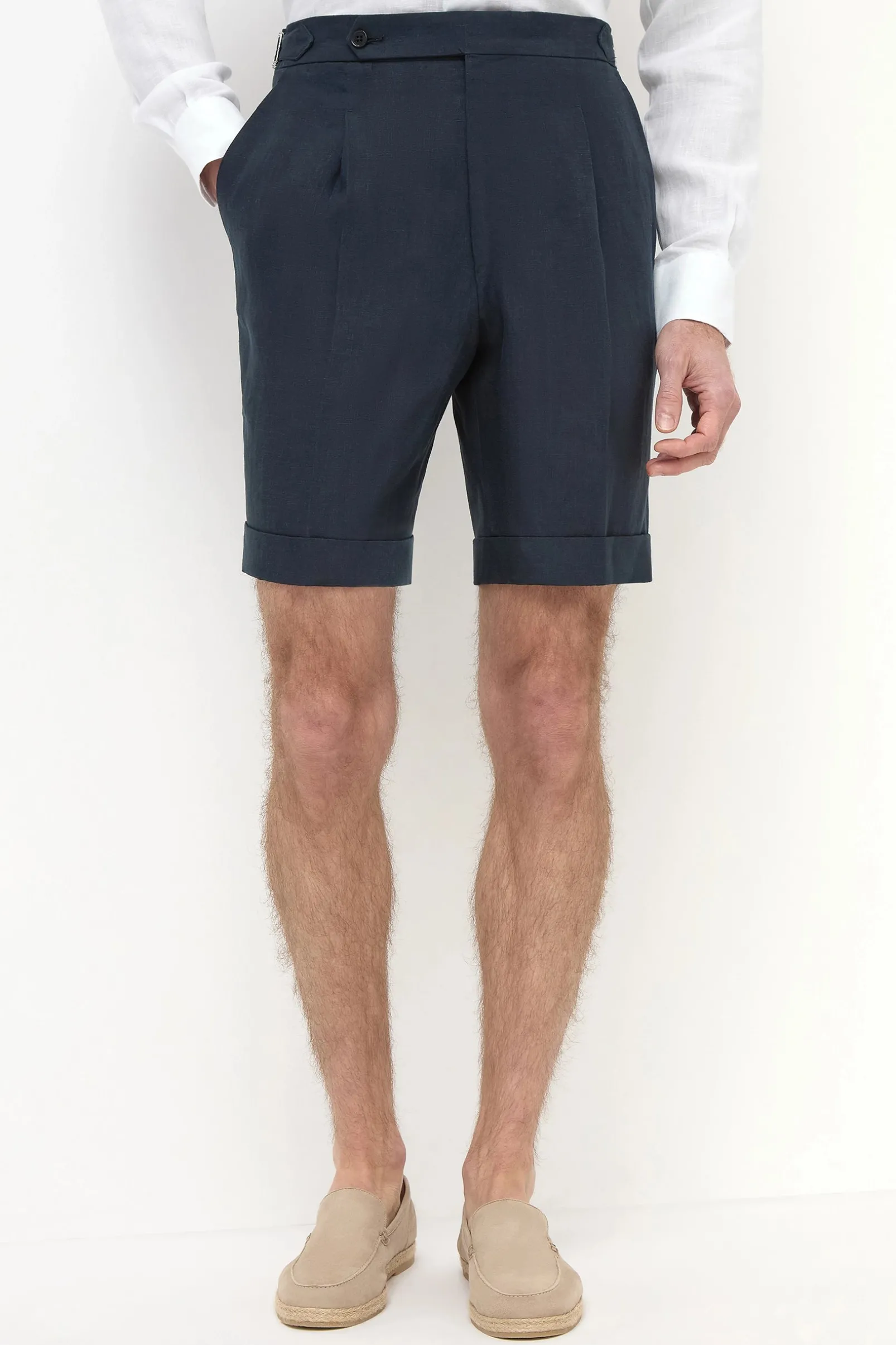 navy_linen_shorts__made_i_0.webp Navy linen shorts - Made in Italy