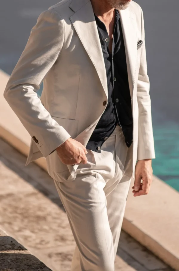 Off-white cotton and cashmere suit - Made in Italy