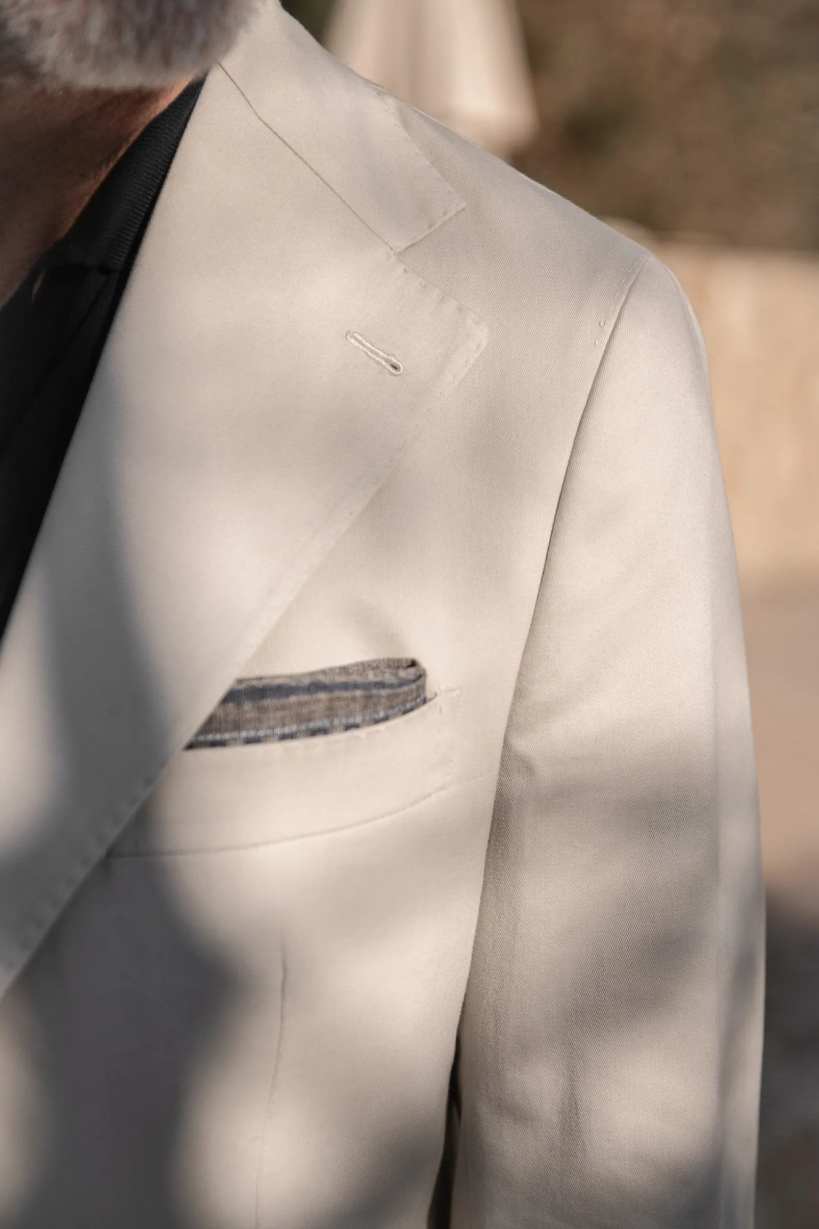 offwhite_cotton_and_cashm_4.webp Off-white cotton and cashmere suit - Made in Italy