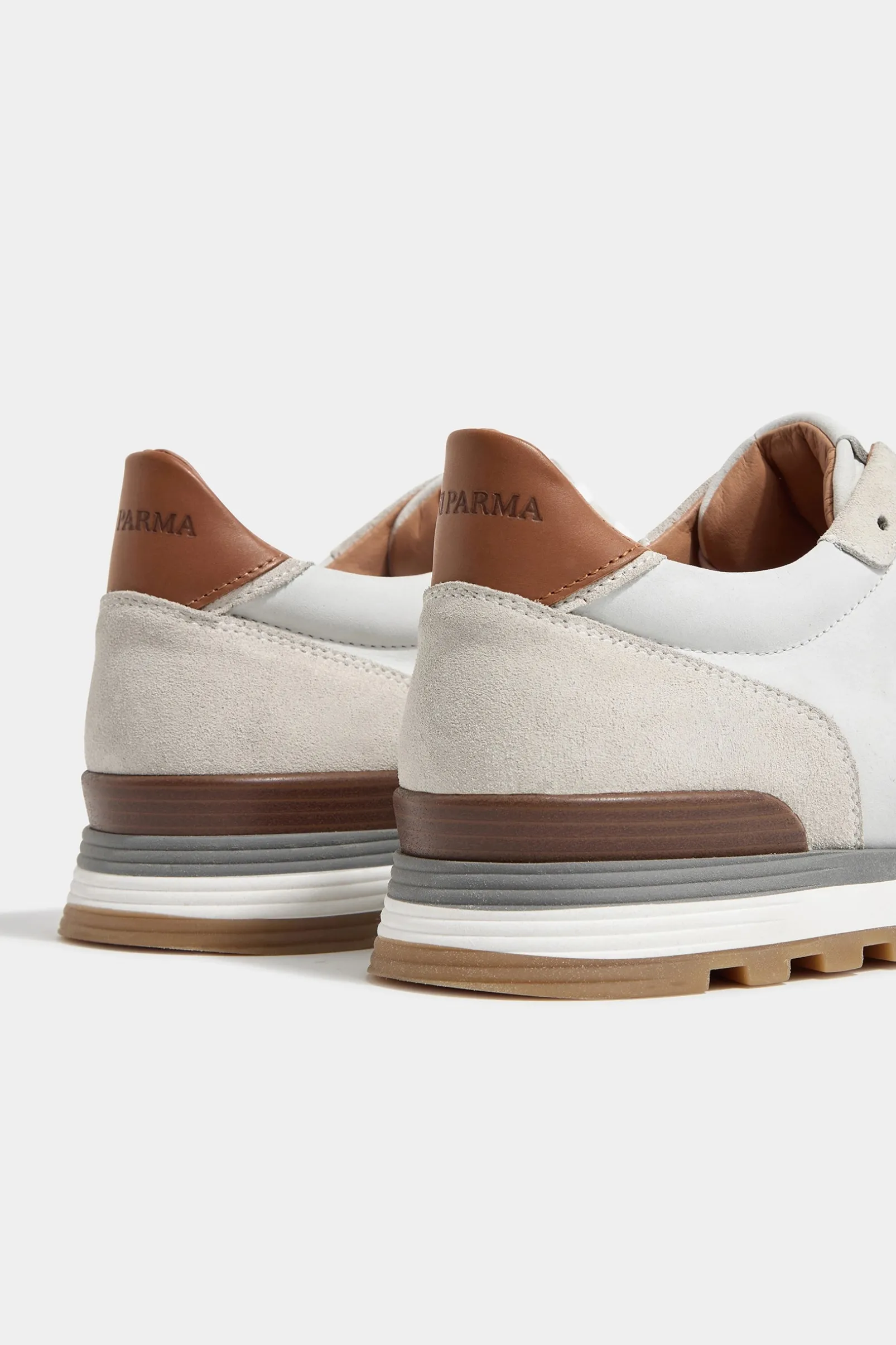 offwhite_nabuk_and_suede__1.webp Off-white nabuk and suede runners - Made In Italy
