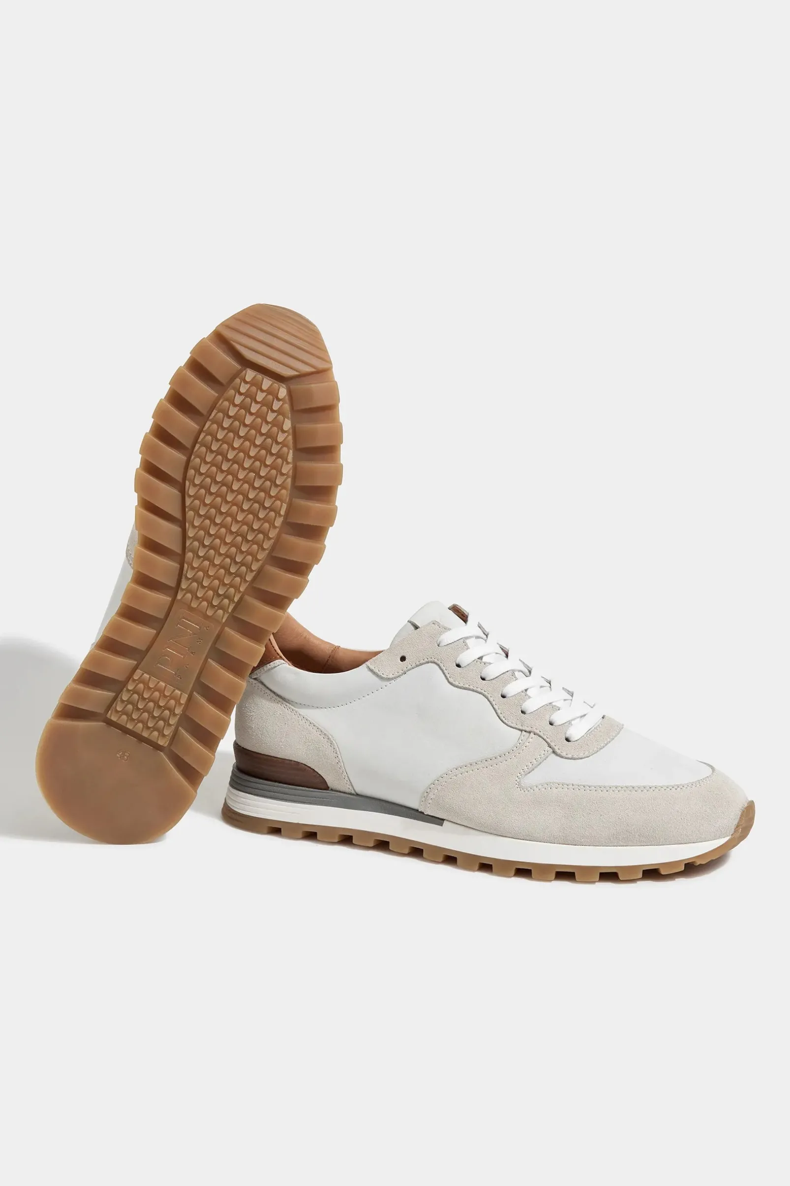 offwhite_nabuk_and_suede__2.webp Off-white nabuk and suede runners - Made In Italy