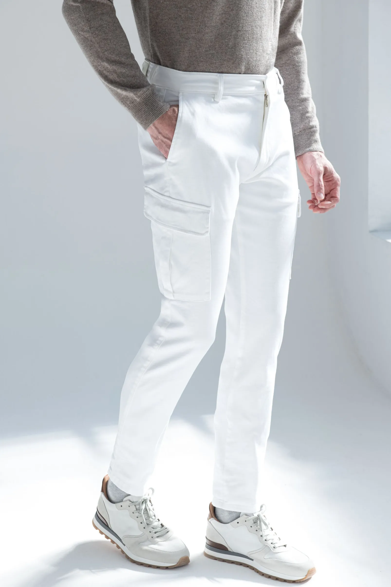 offwhite_stretch_canvas_c_0.webp Off-white stretch canvas cargo - Made in Italy