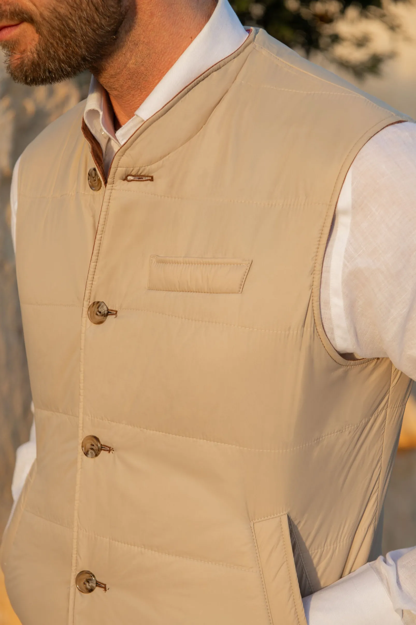 rusty_and_beige_reversibl_4.webp Rusty and beige reversible vest – Made in Italy
