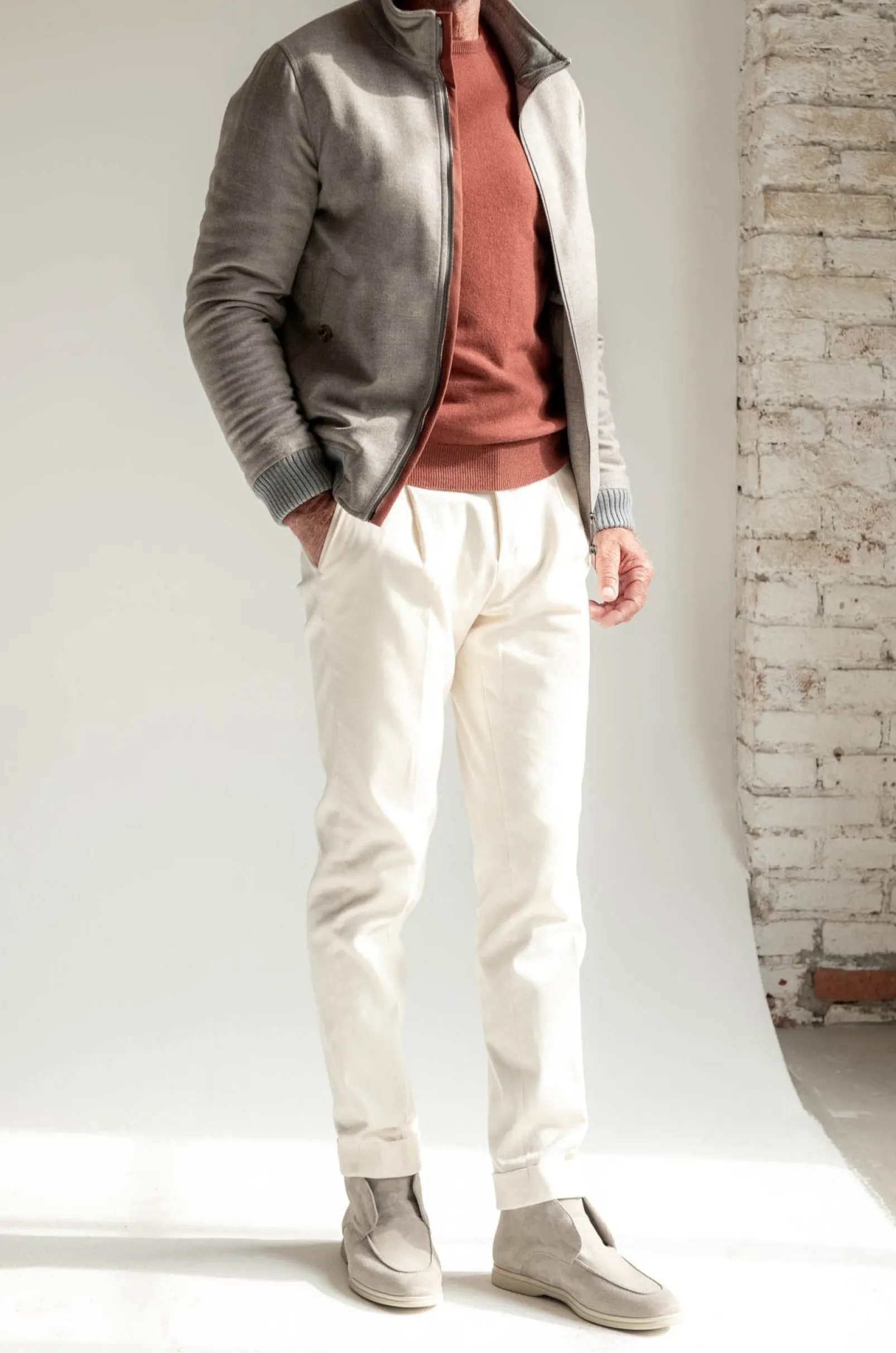 rusty_cashmere_round_neck_0.webp Rusty cashmere round neck – Made in Italy