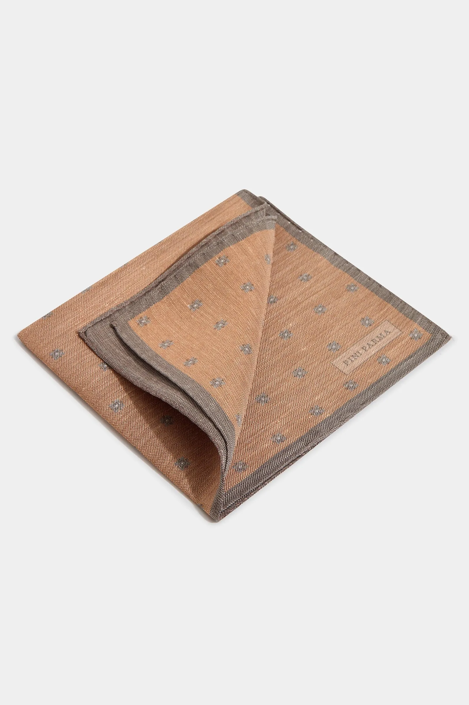 rusty_flower_reversible_p_0.webp Rusty flower reversible pocket square - Made in Italy