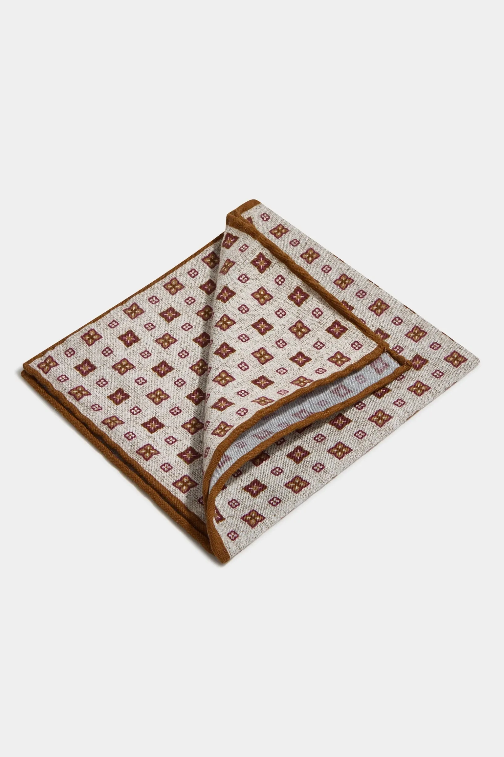 sand_fancy_reversible_poc_0.webp Sand fancy reversible pocket square - Made in Italy