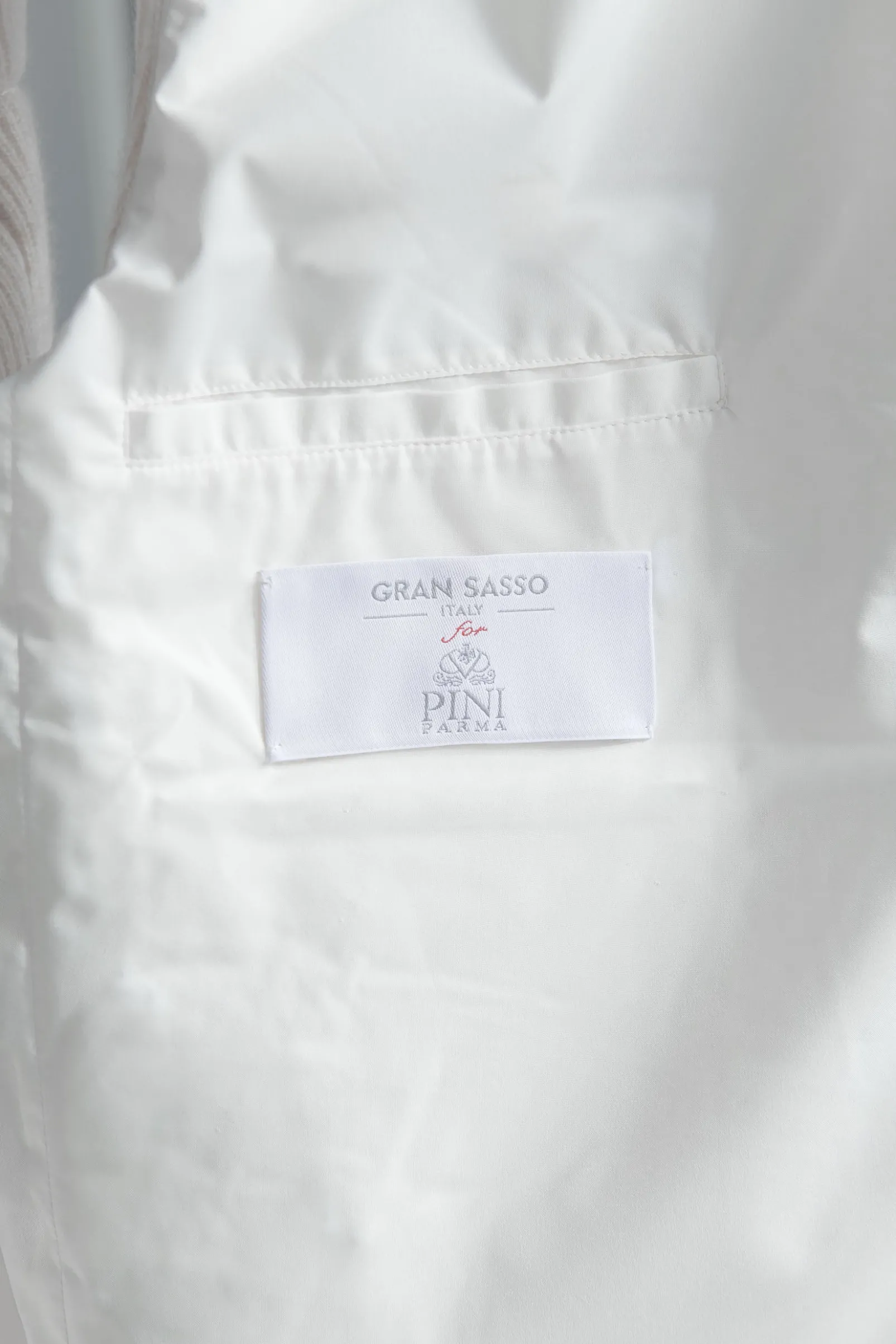 sand_ribbed_cashmere_blen_1.webp Sand ribbed cashmere blend vest - Made in Italy